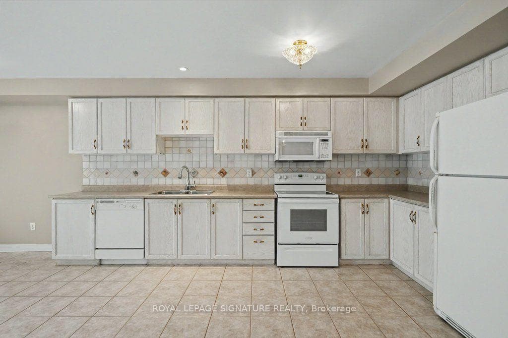 46 Gianmarco Way photo 12
