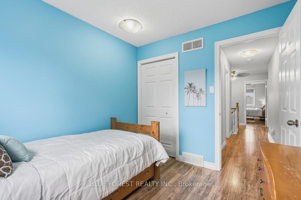 1367 Reardon Boulevard photo 31