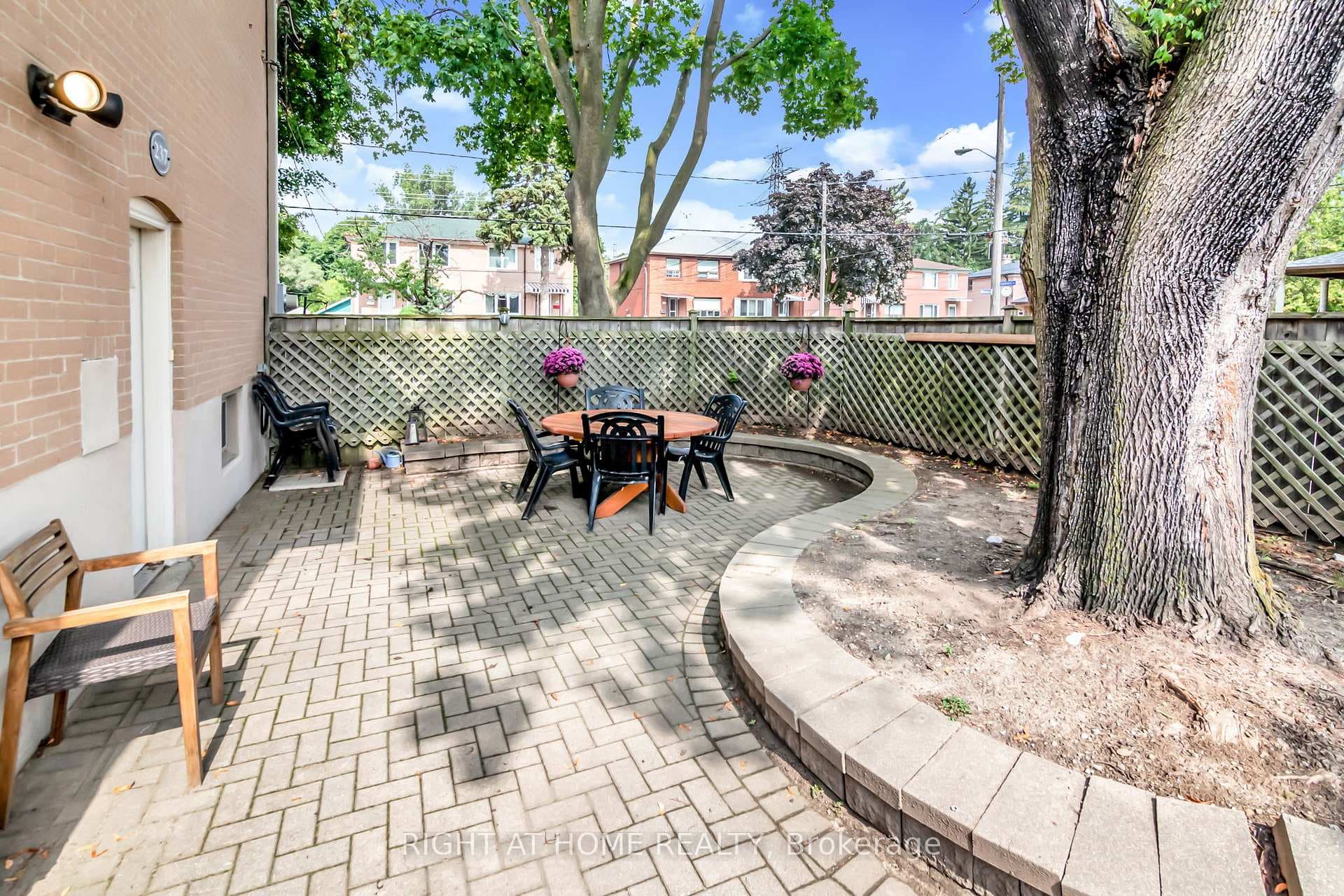237 Eileen Avenue photo 36