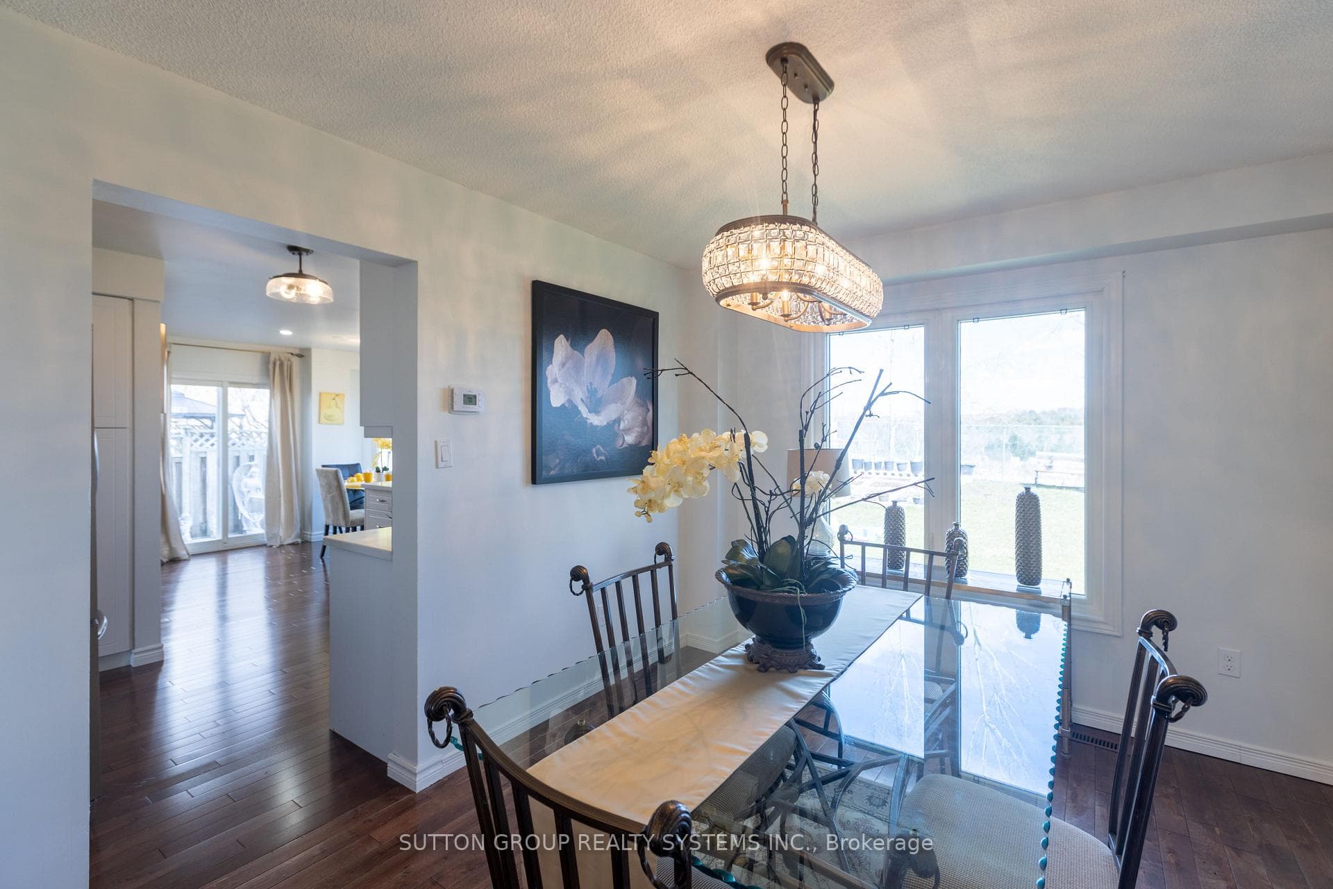 284 Andrew Street photo 10