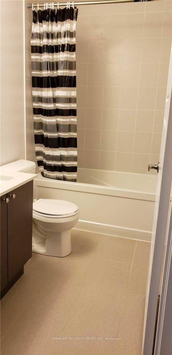 7 KENASTON Gardens Unit 705 photo 8