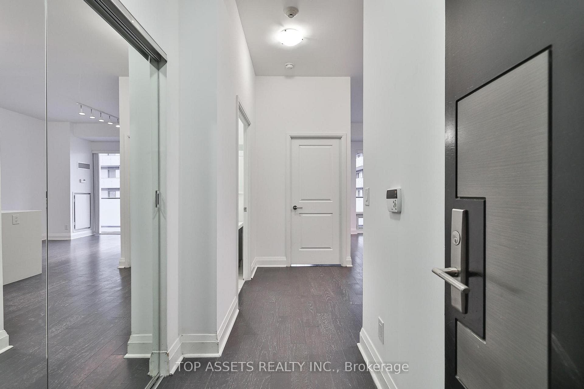 65 St. Mary Street Unit 3909 photo 3