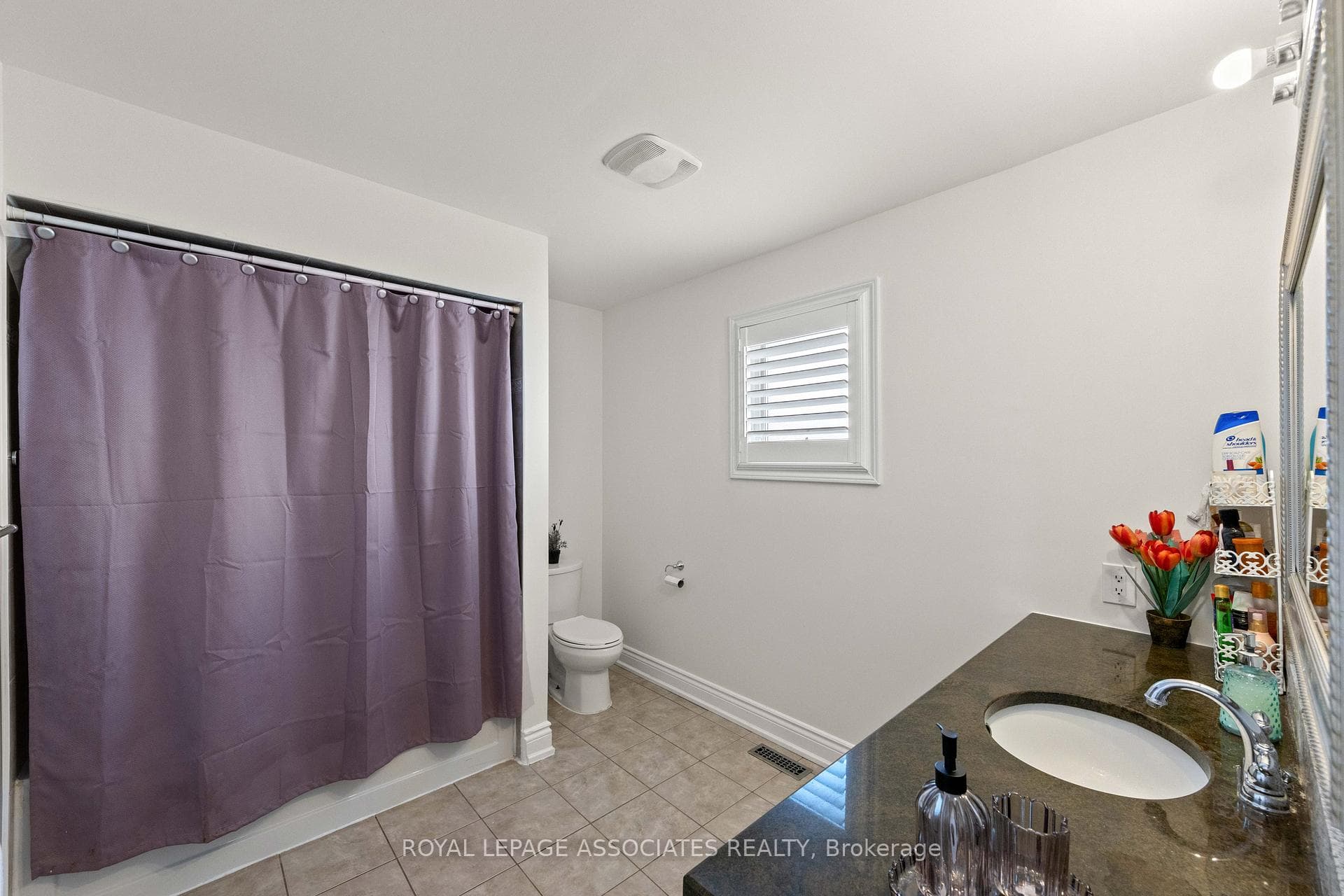 47 Whiteway Court photo 22