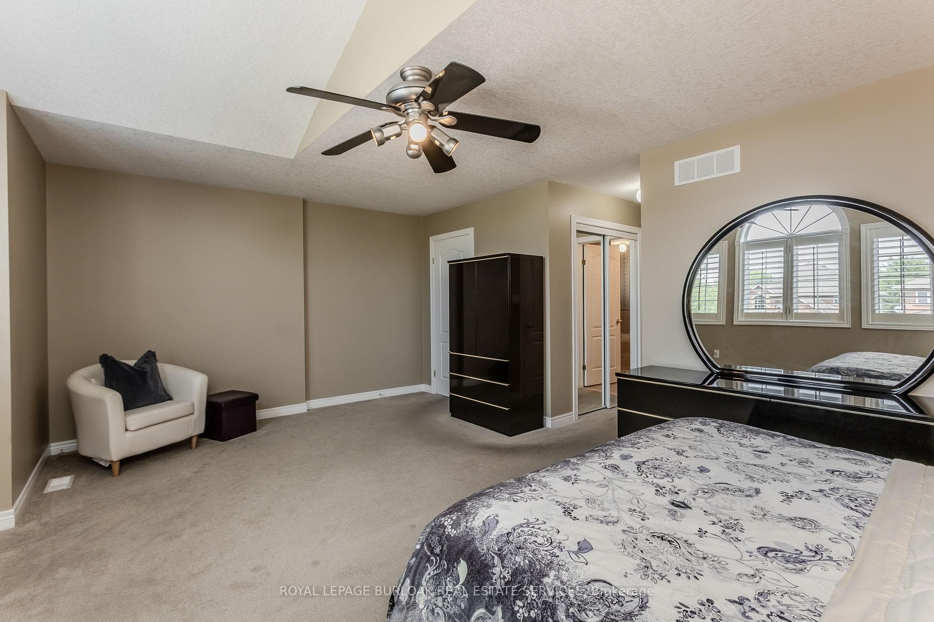 67 Walcotte Avenue photo 25
