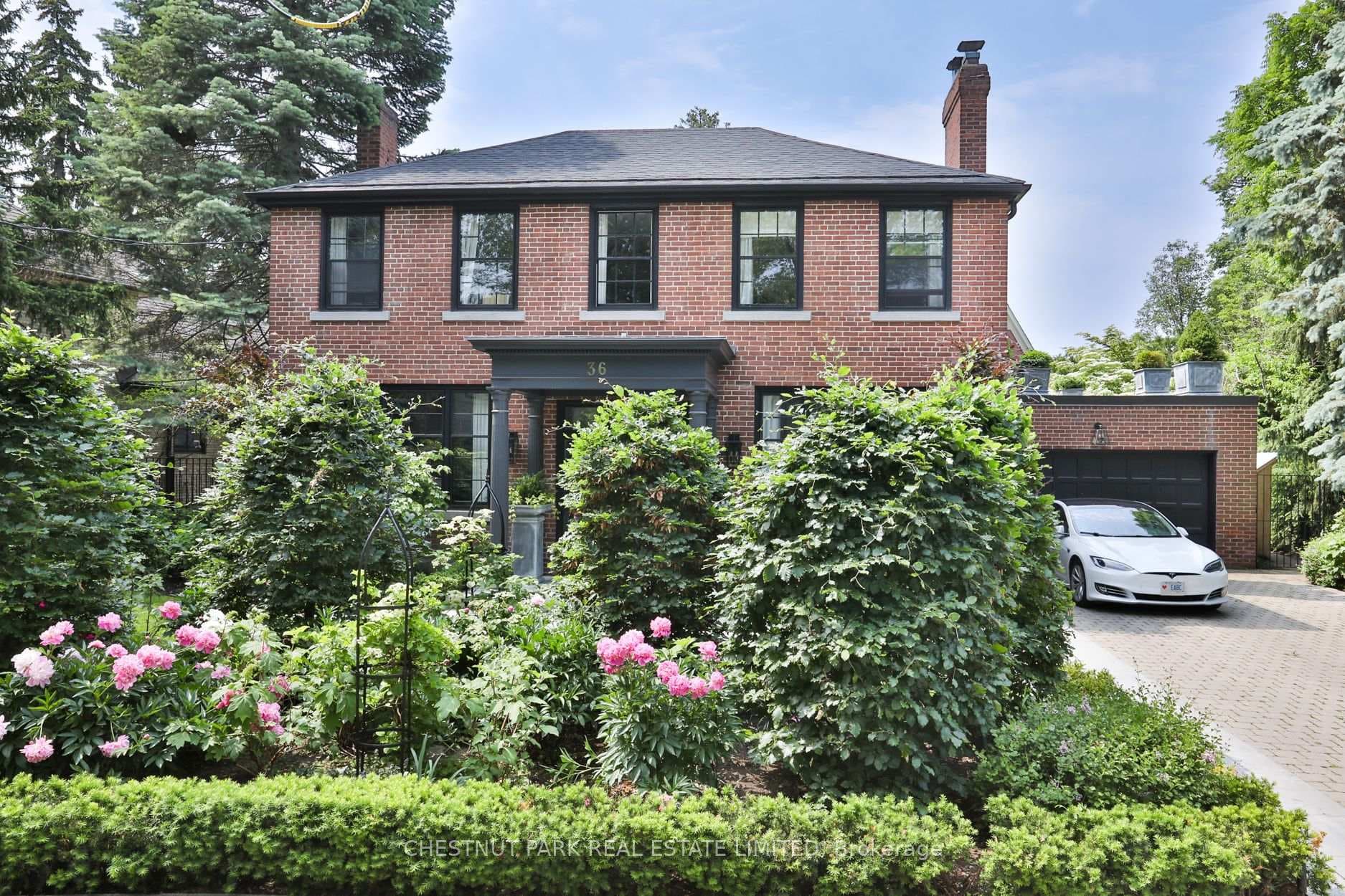 36 Riverview Drive photo 1