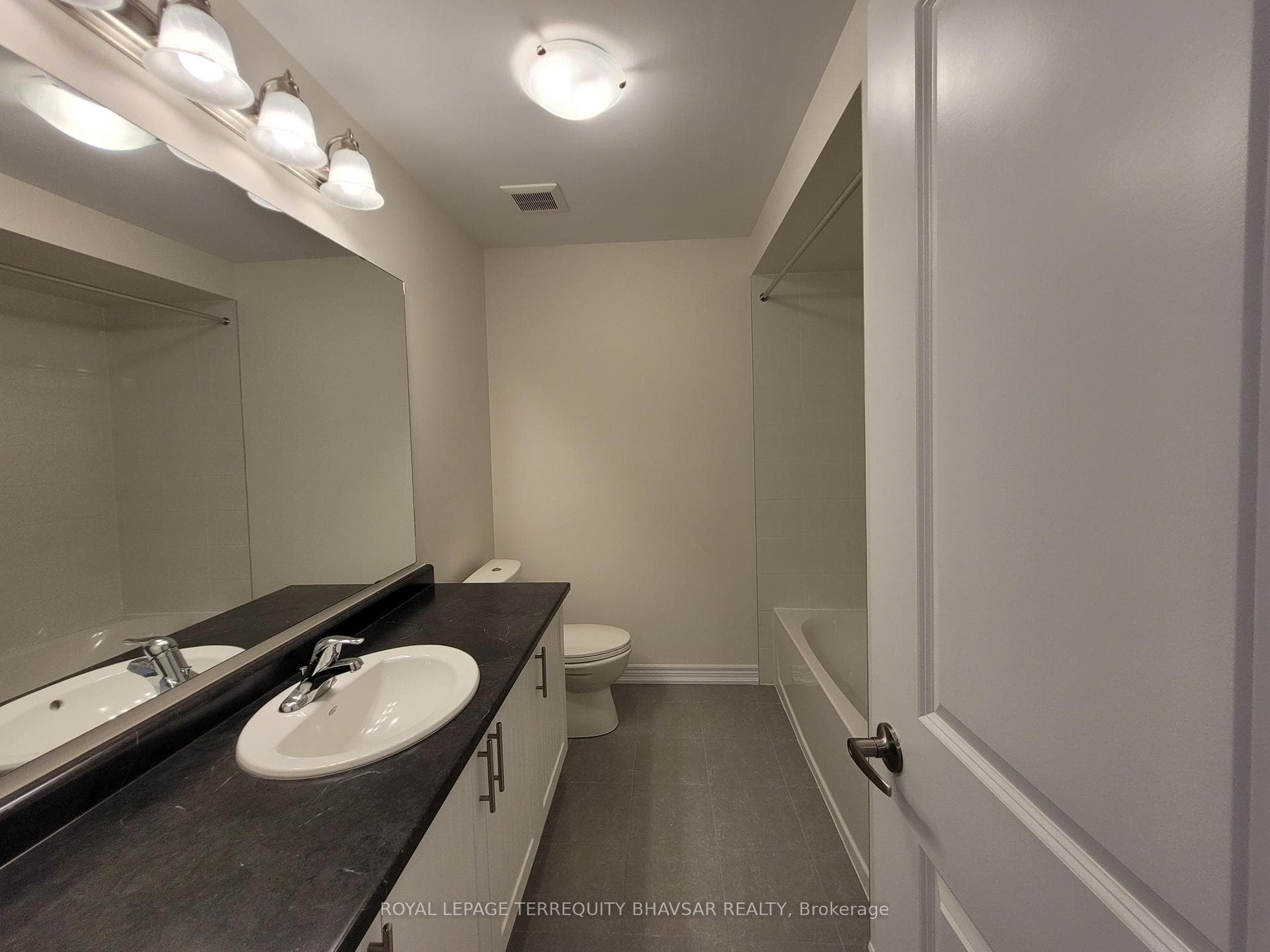 224 Broadacre Drive photo 31