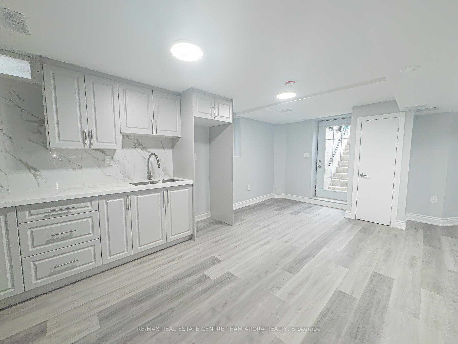 1536 Willow Way Unit Bsmt photo 6