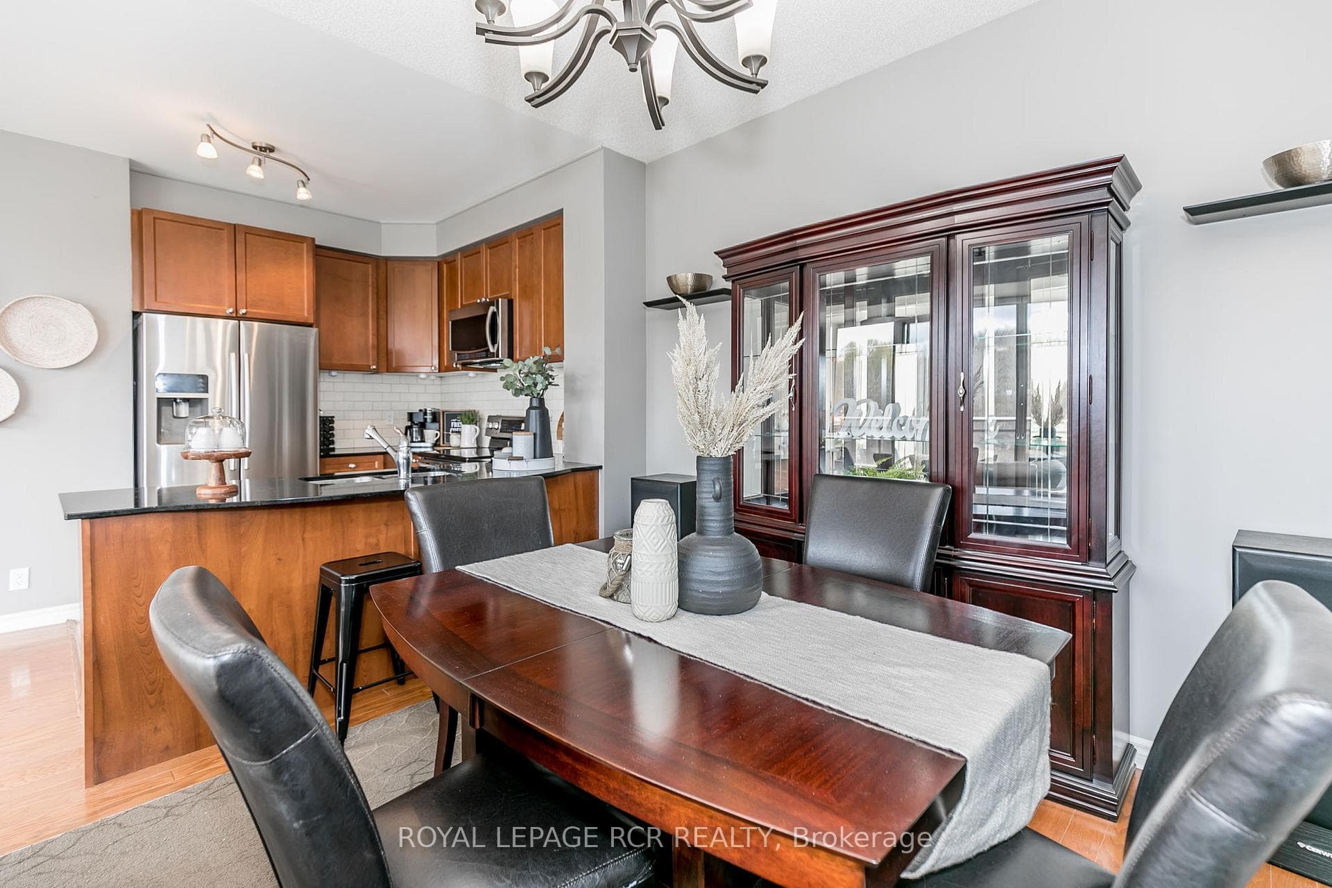 699 Aberdeen Boulevard Unit 608 photo 13