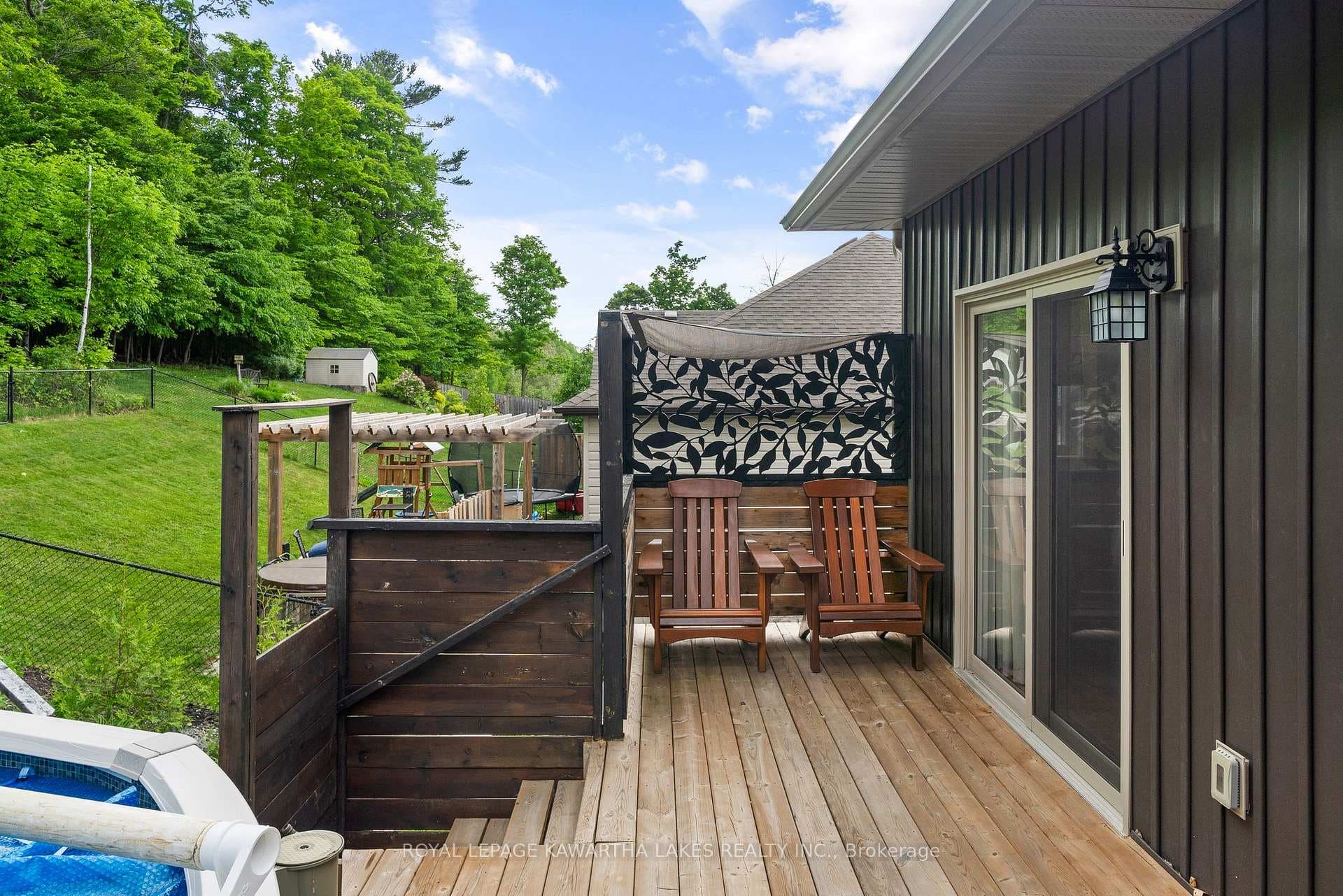 410 Country Lane photo 37