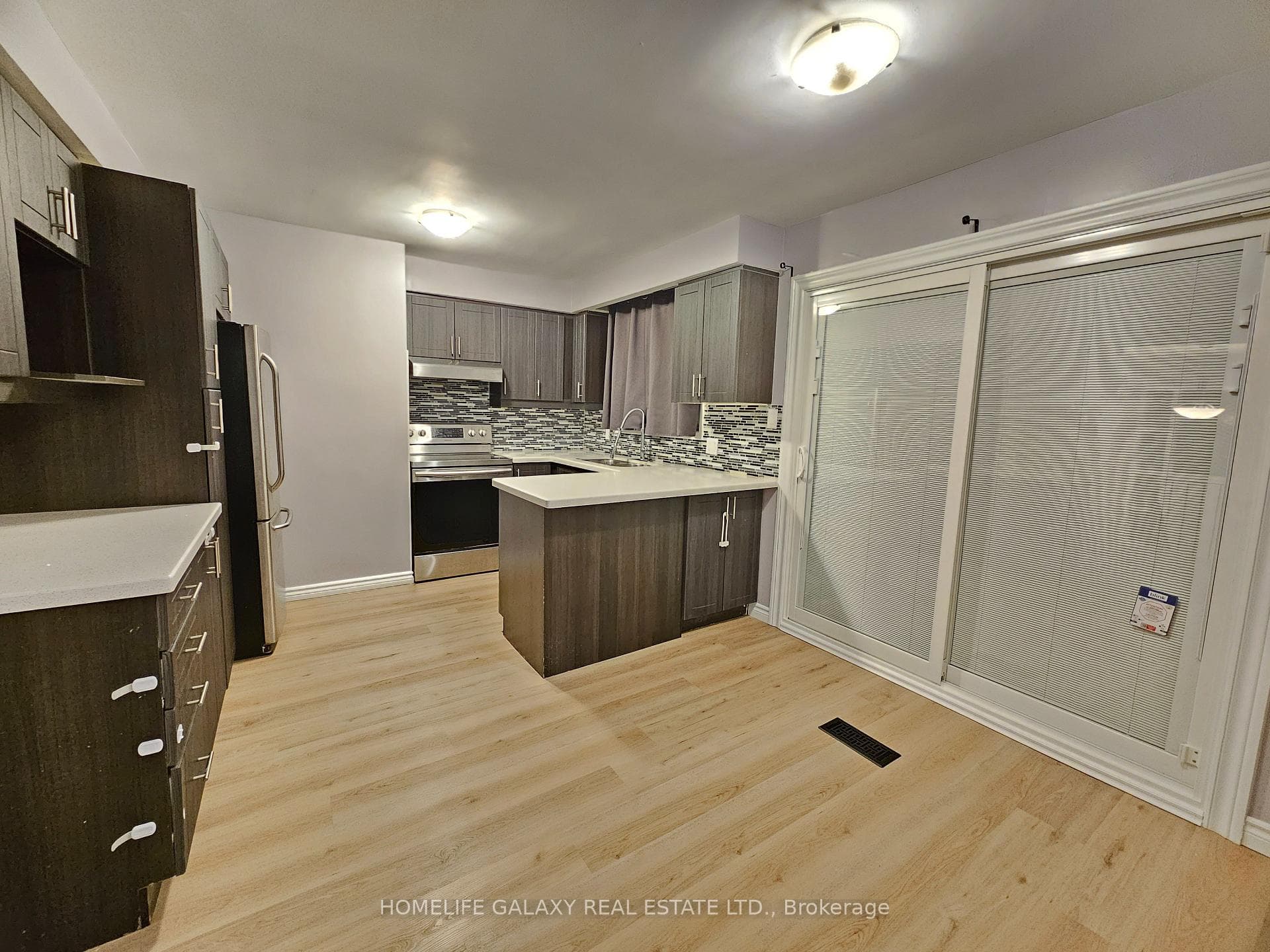 25 Zaph Avenue photo 5