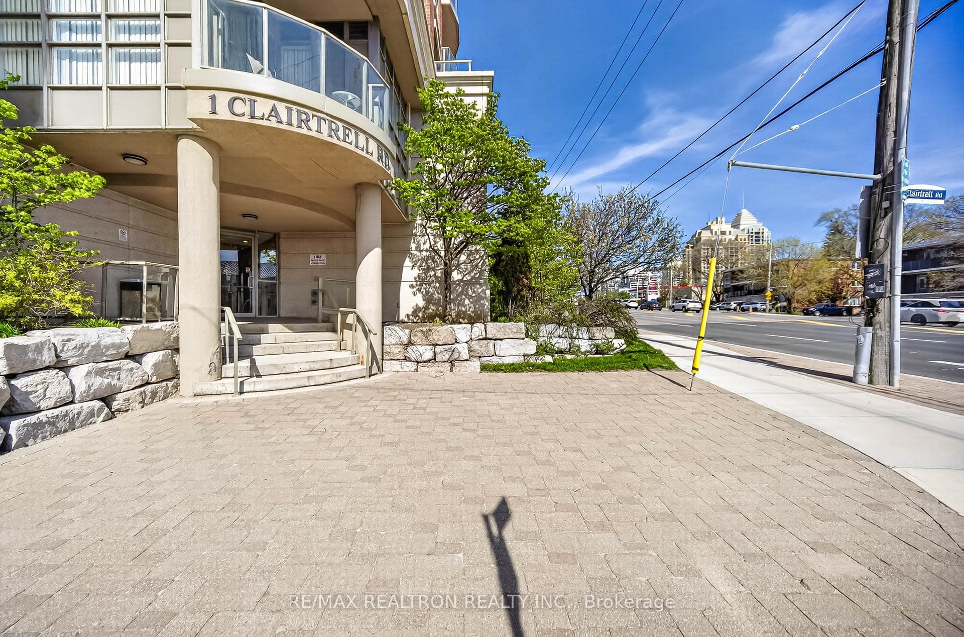 1 Clairtrell Road Unit 205 photo 4