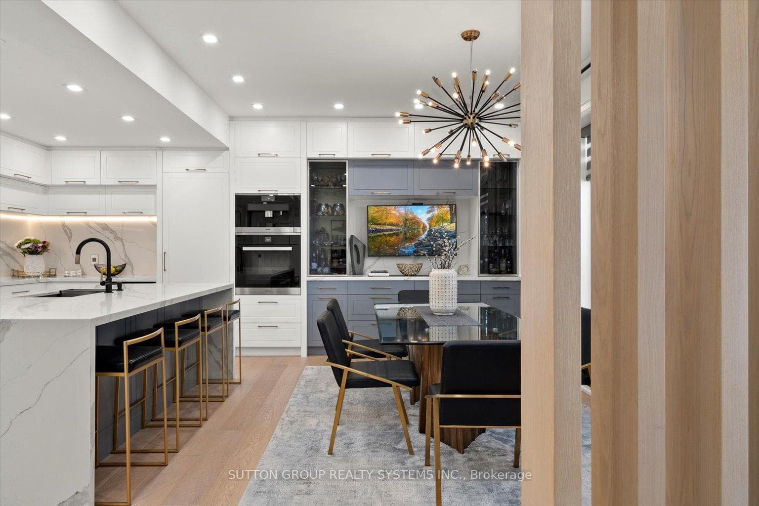 146 Martin Grove Road photo 12