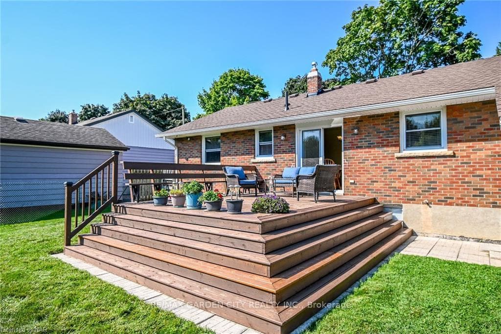 50 Woodelm Drive photo 5