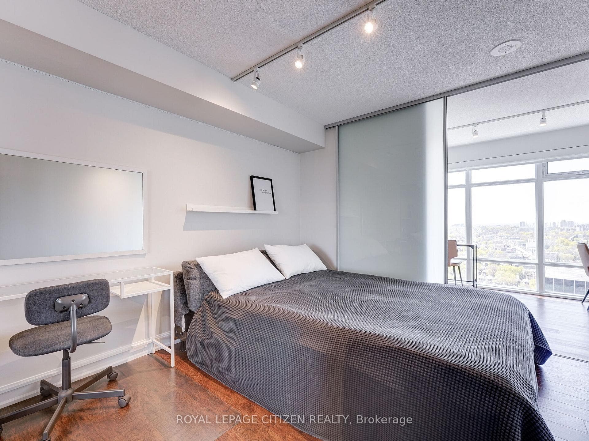 2191 Yonge Street Unit 3008 photo 35
