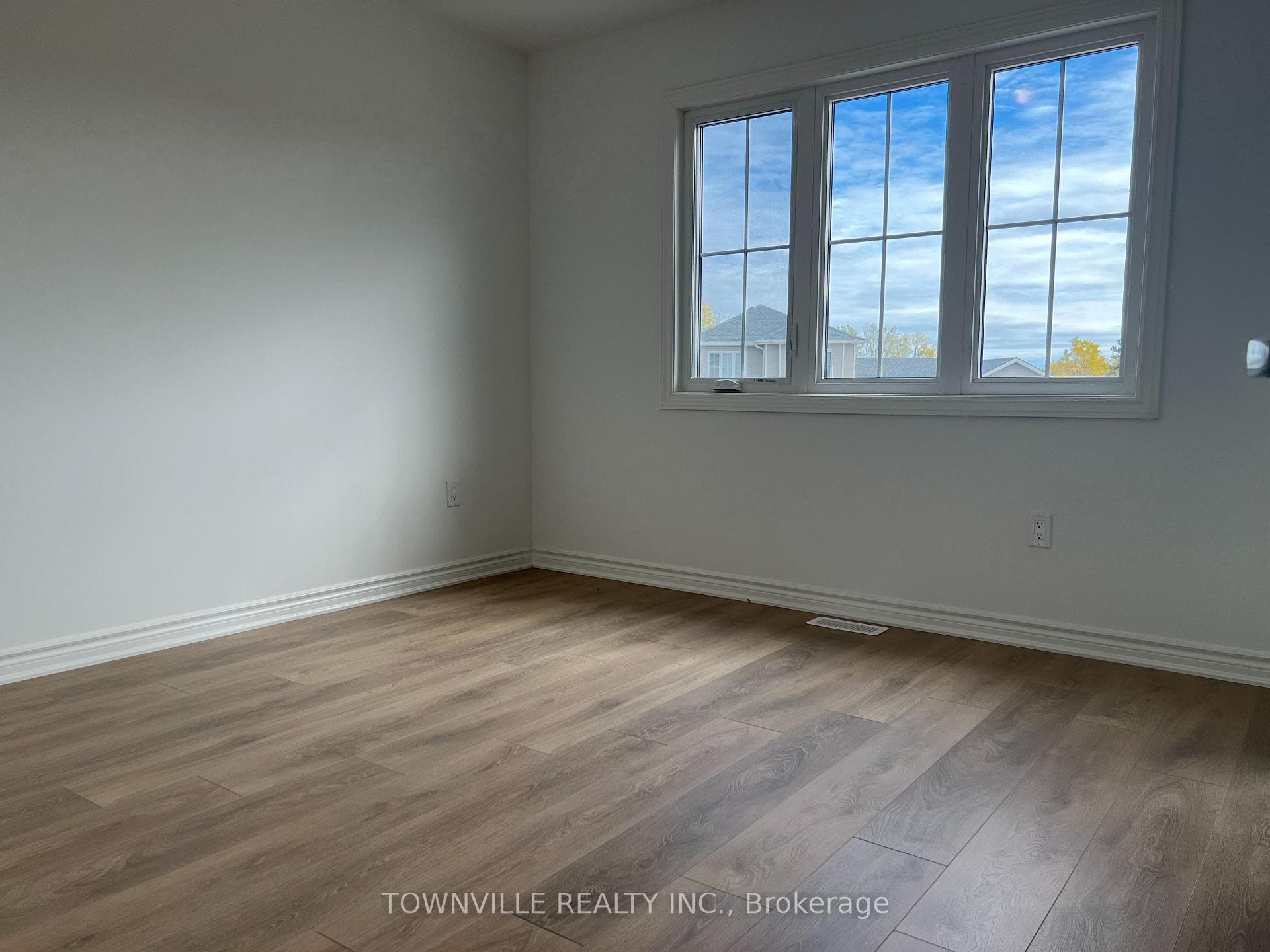 63 Lincoln Drive photo 19