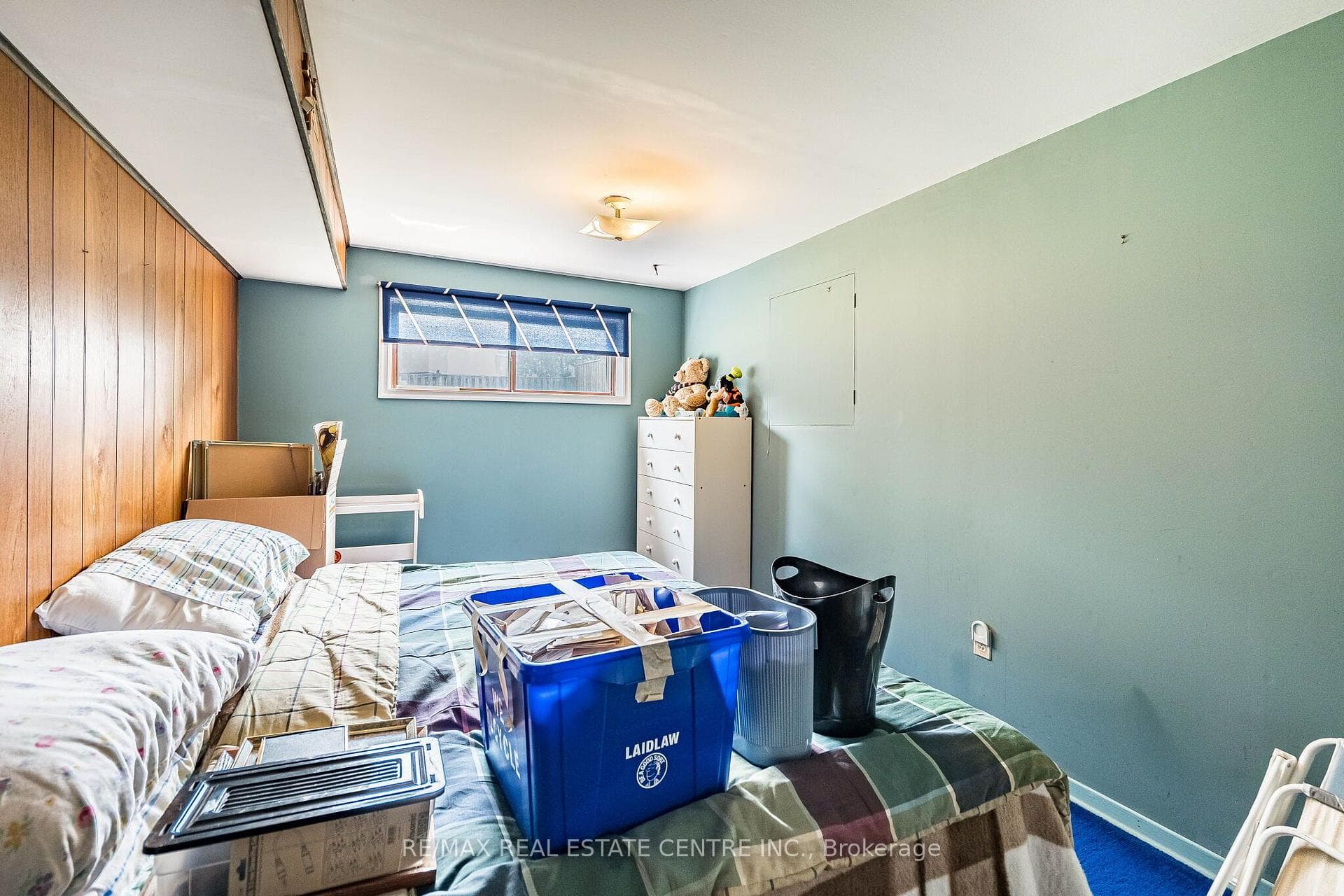 940 Bloor Street photo 35