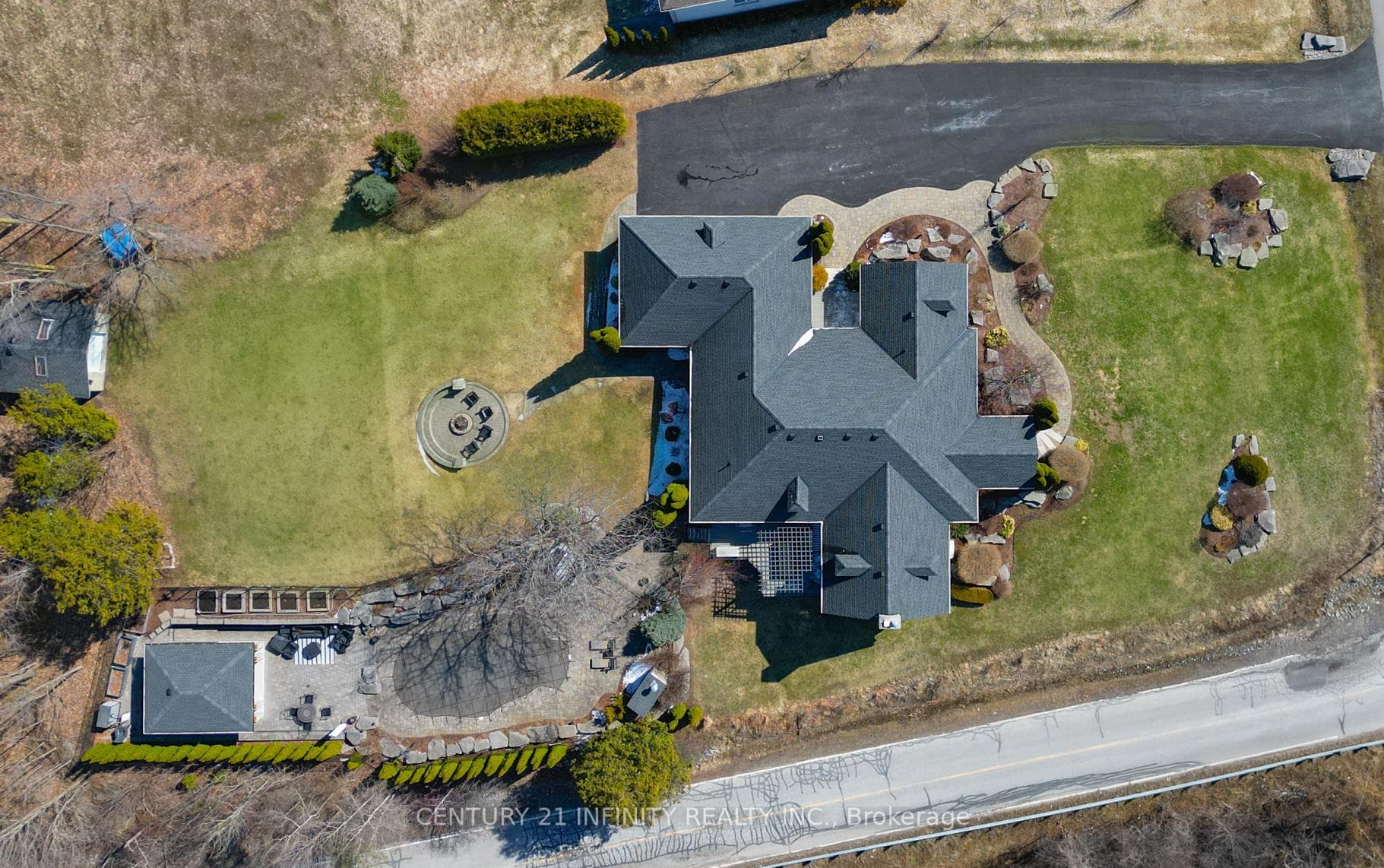 1501 Kodiak Street photo 3