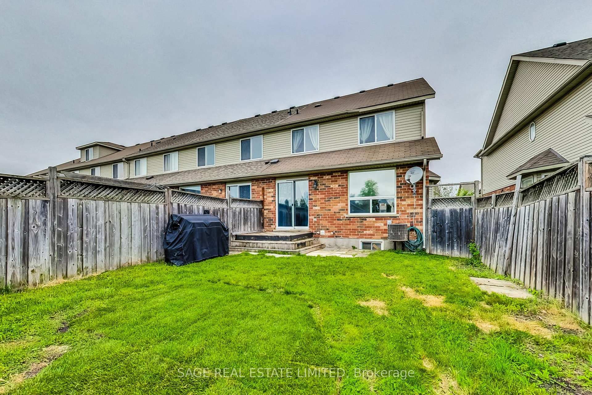 35 Shephard Avenue photo 32
