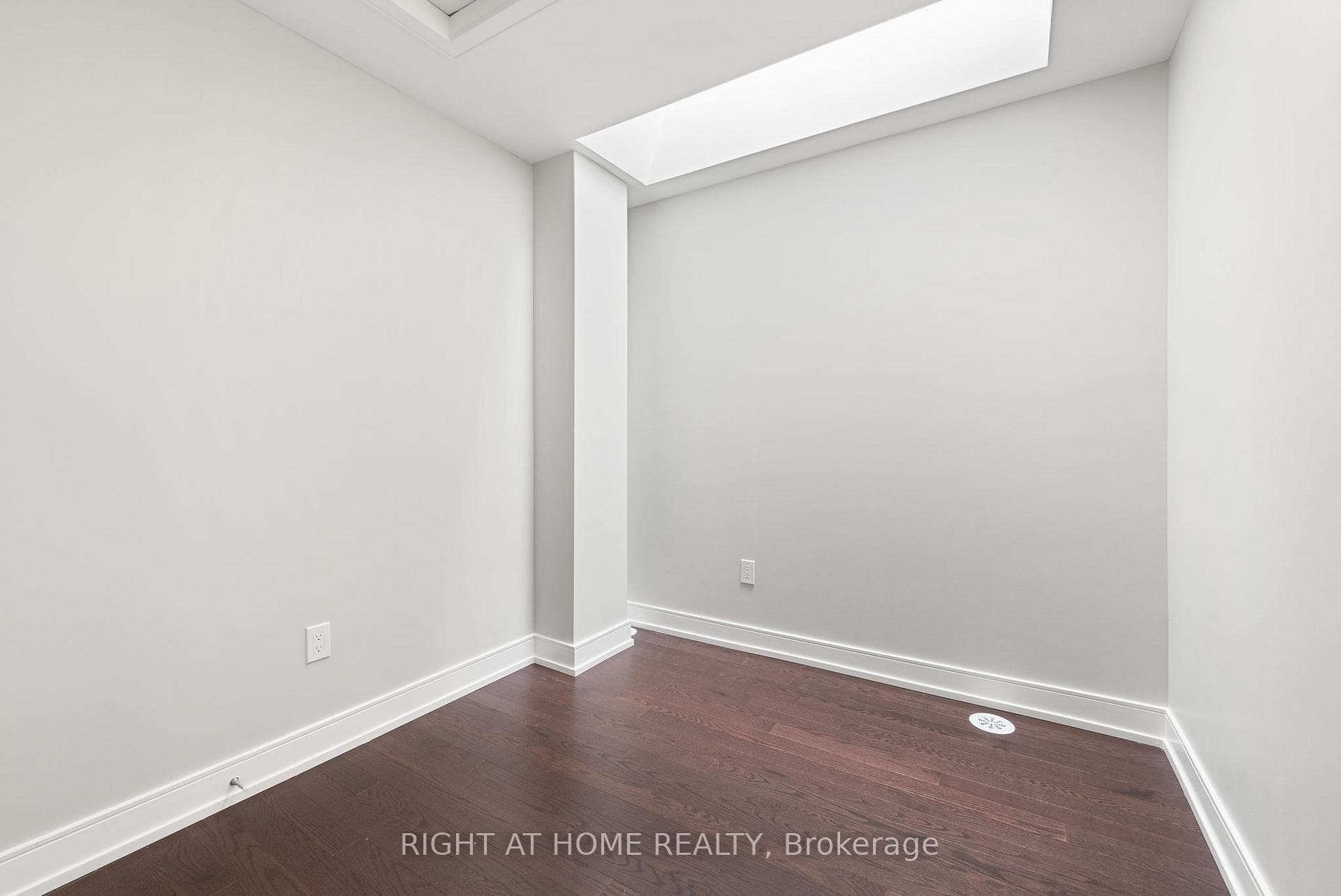 1393 Clarriage Court photo 17
