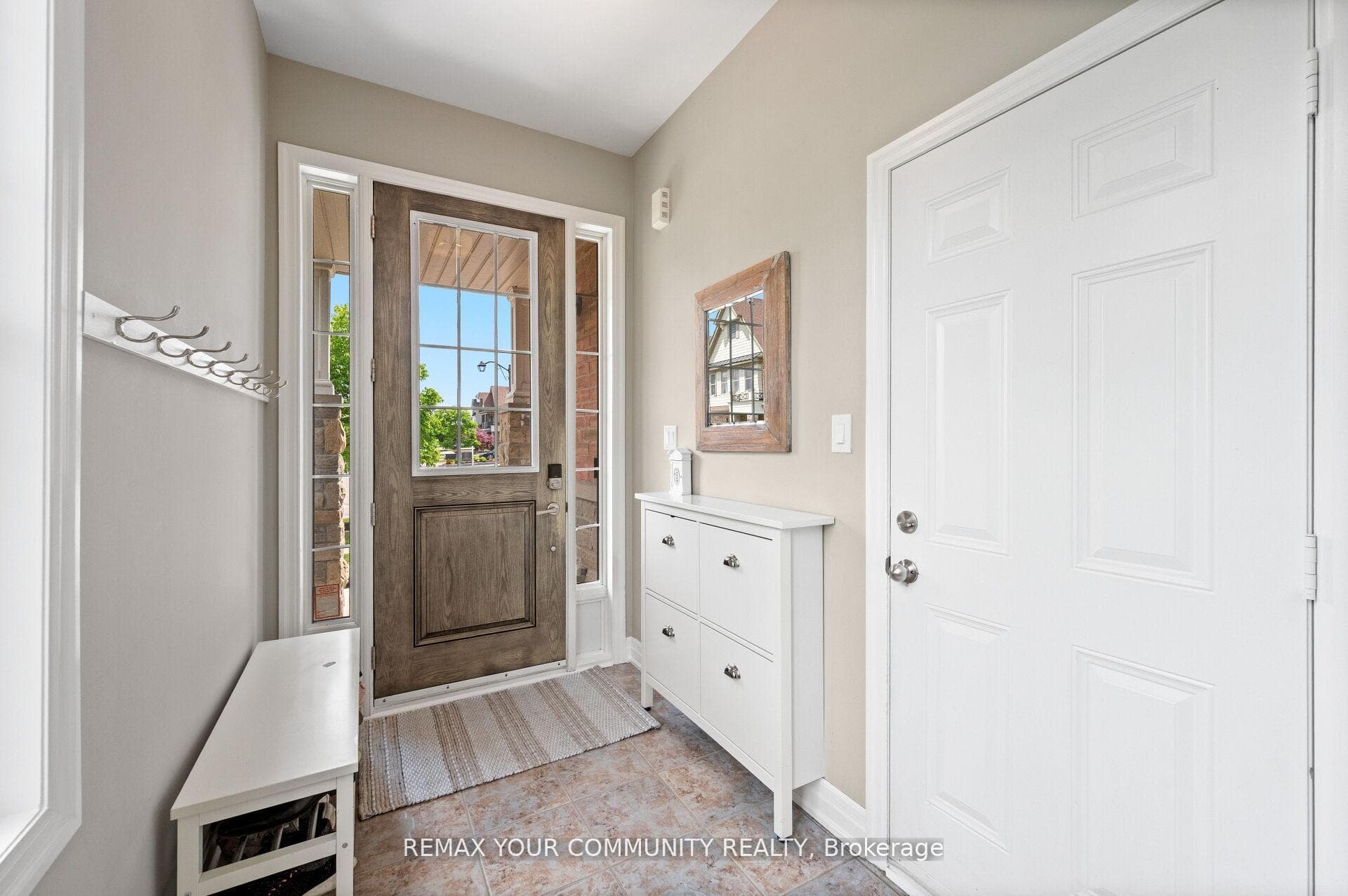 78 Alex Campbell Crescent photo 3