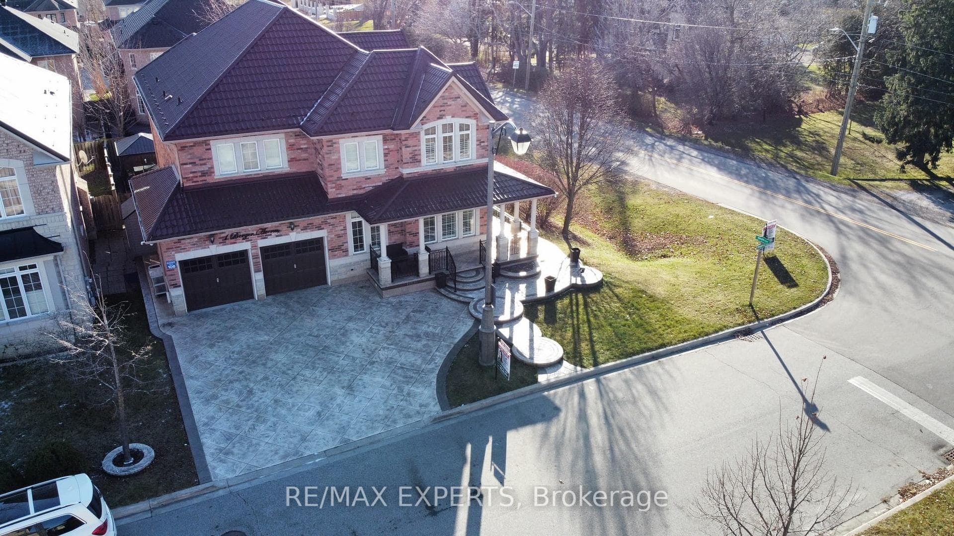 1 Berger Avenue photo 3