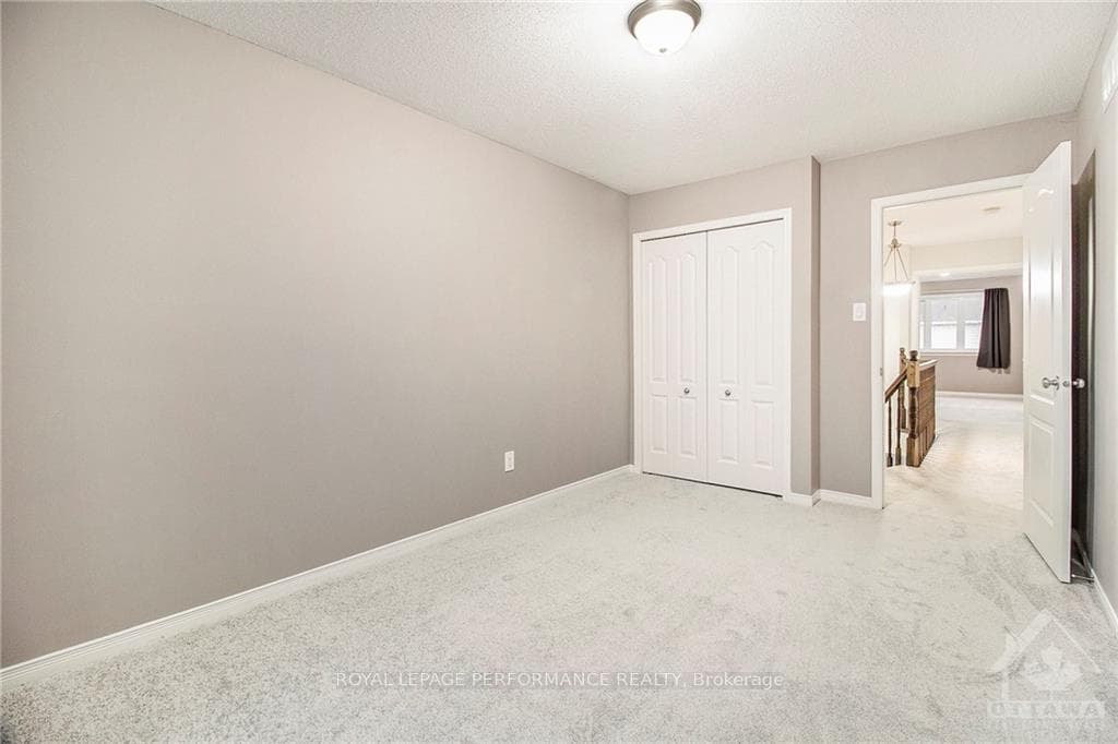 411 SULTAN Street photo 19