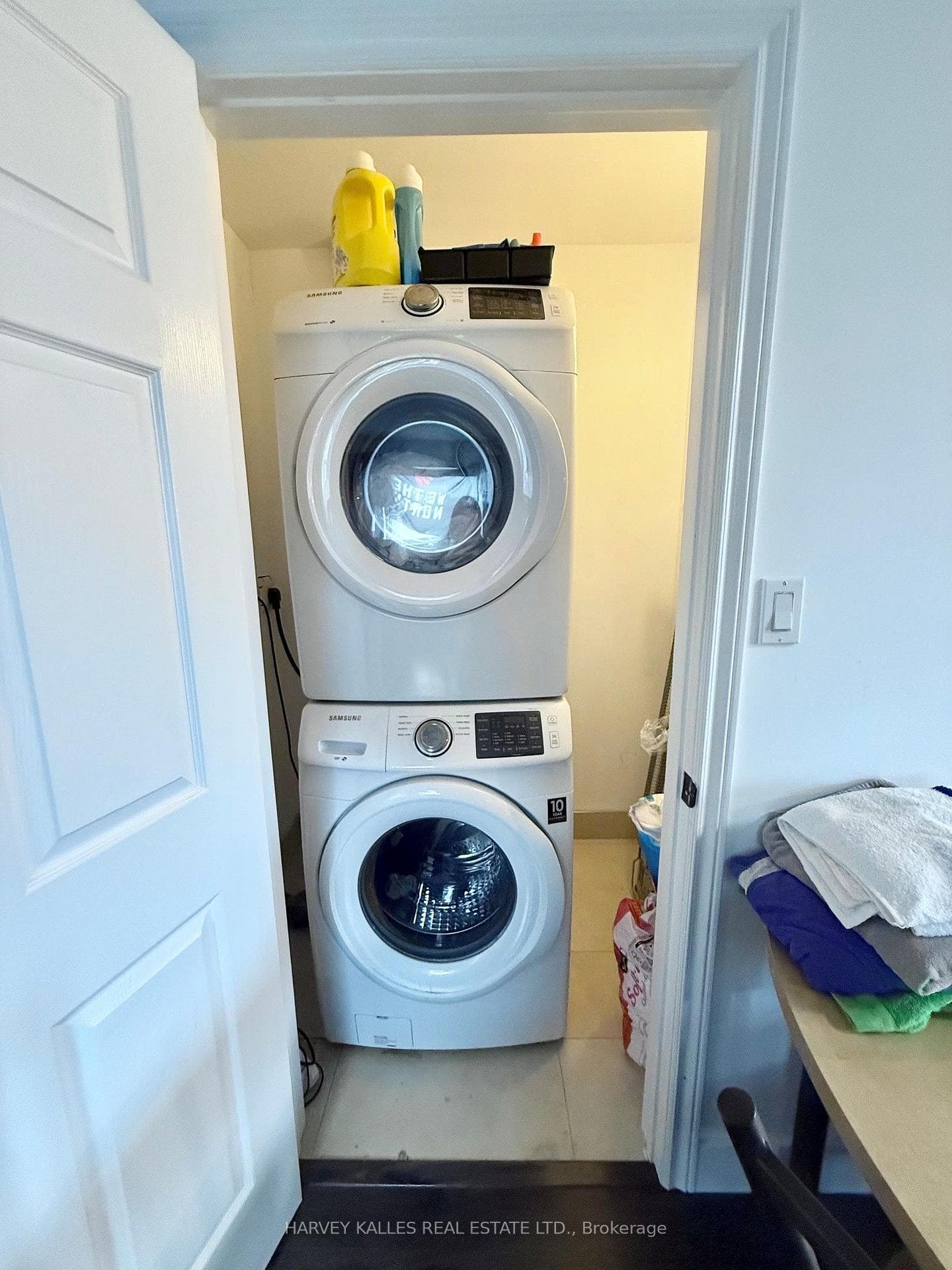 427 Vaughan Road Unit Unit B photo 7