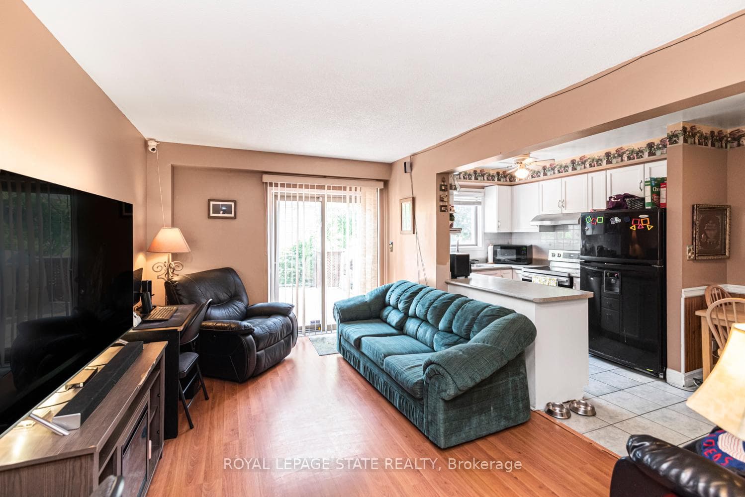 127 Terni Boulevard photo 9