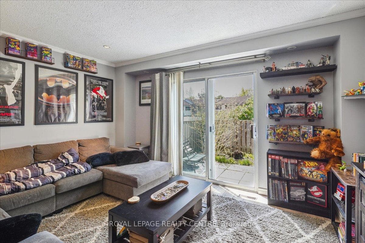 2779 Gananoque Drive Unit 97 photo 13