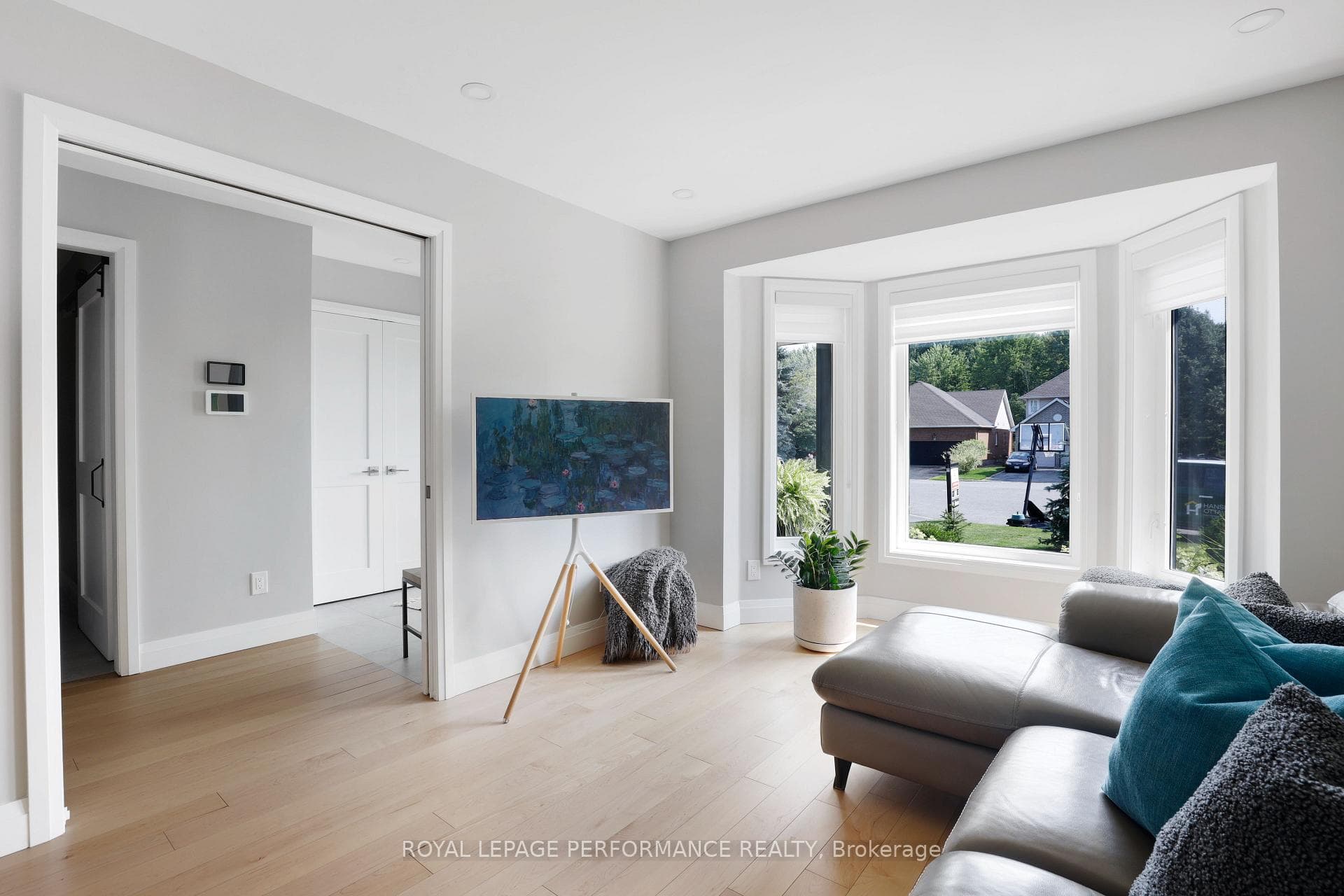 910 Sandy Forest Place photo 6