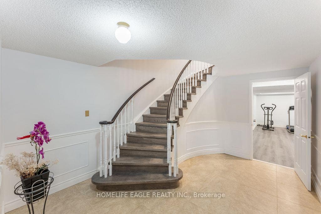 545 Binns Avenue photo 30