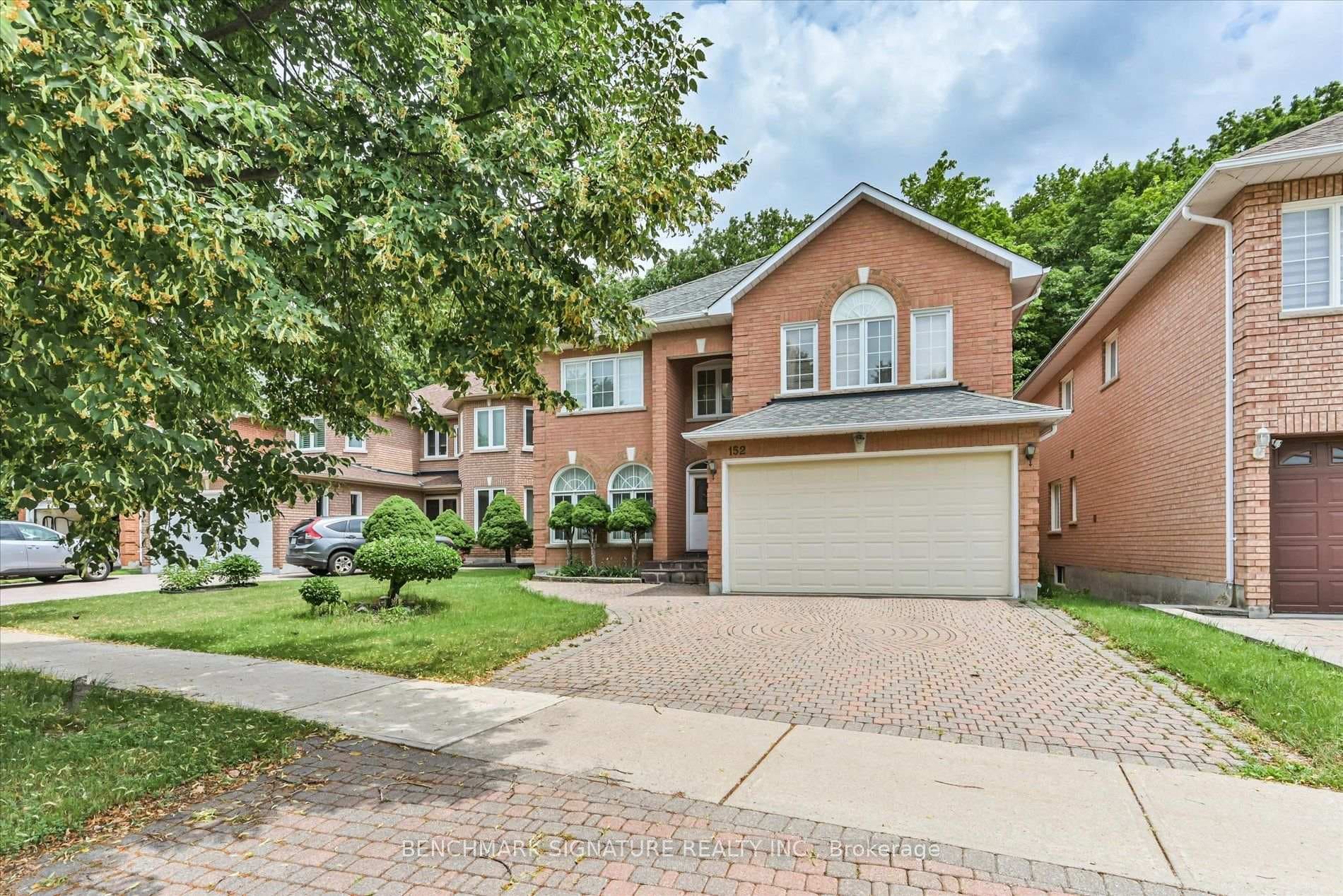 152 Blackmore Avenue photo 1