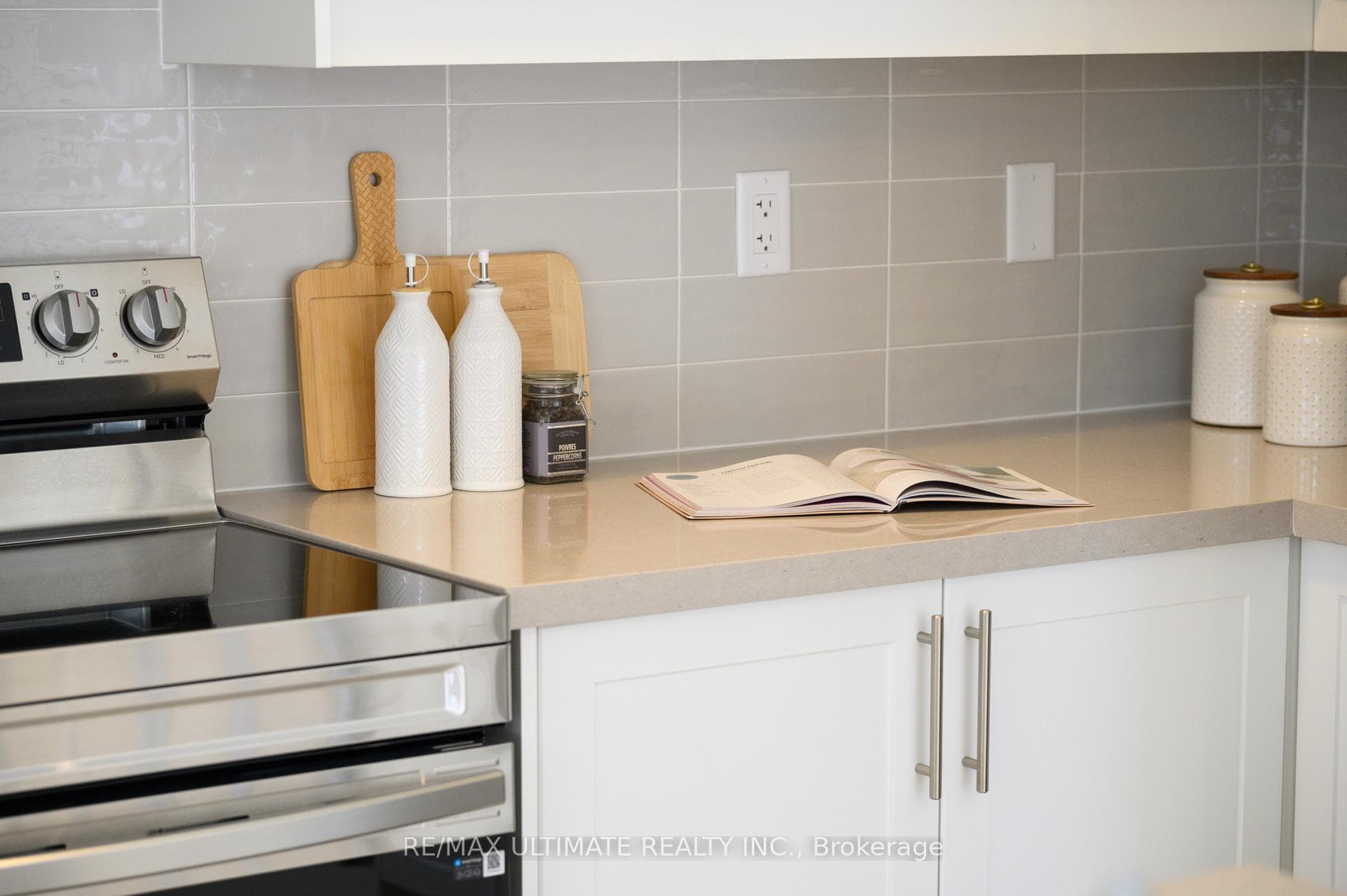 380 Valleyway Drive photo 10