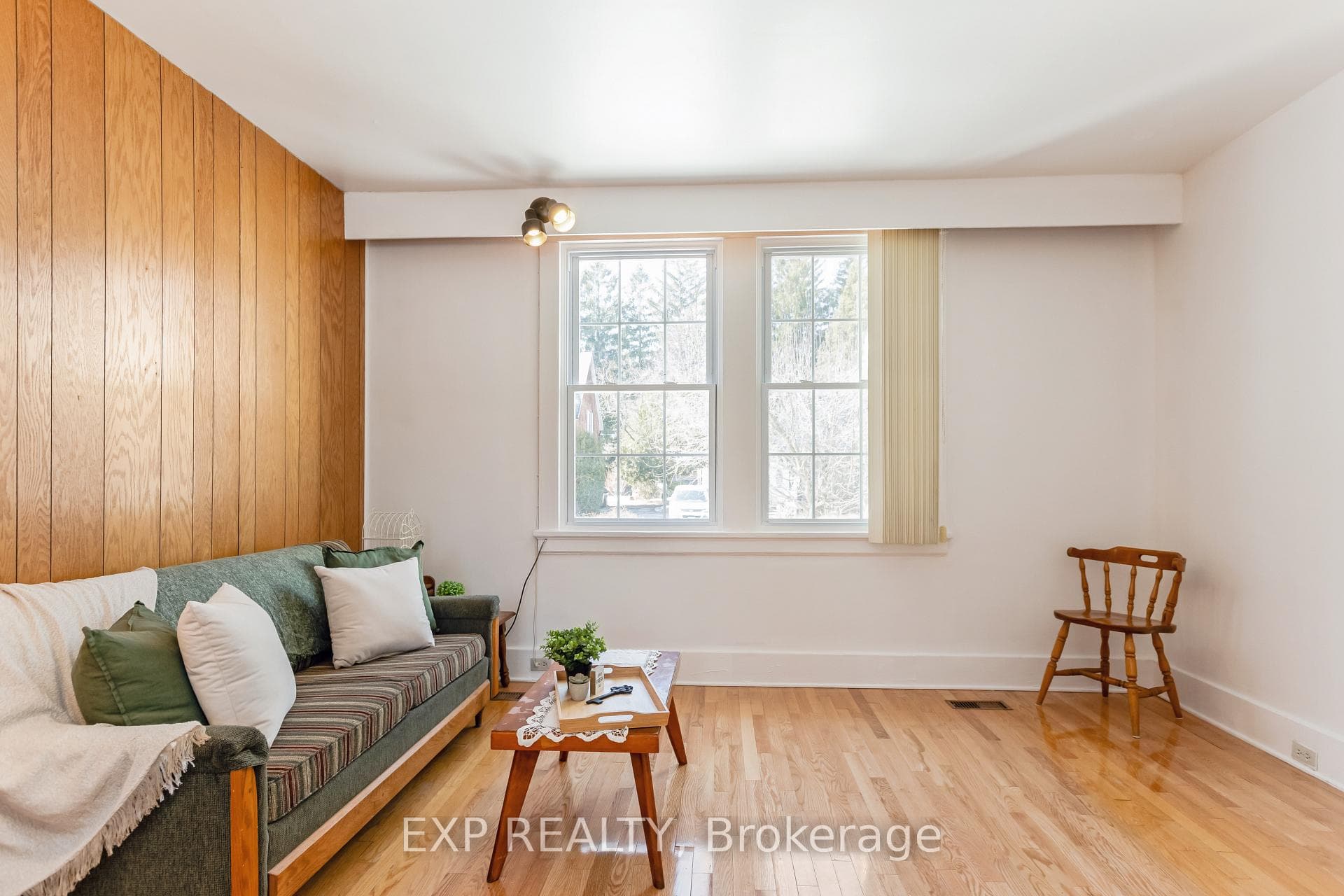 517 Smerdon Street photo 7