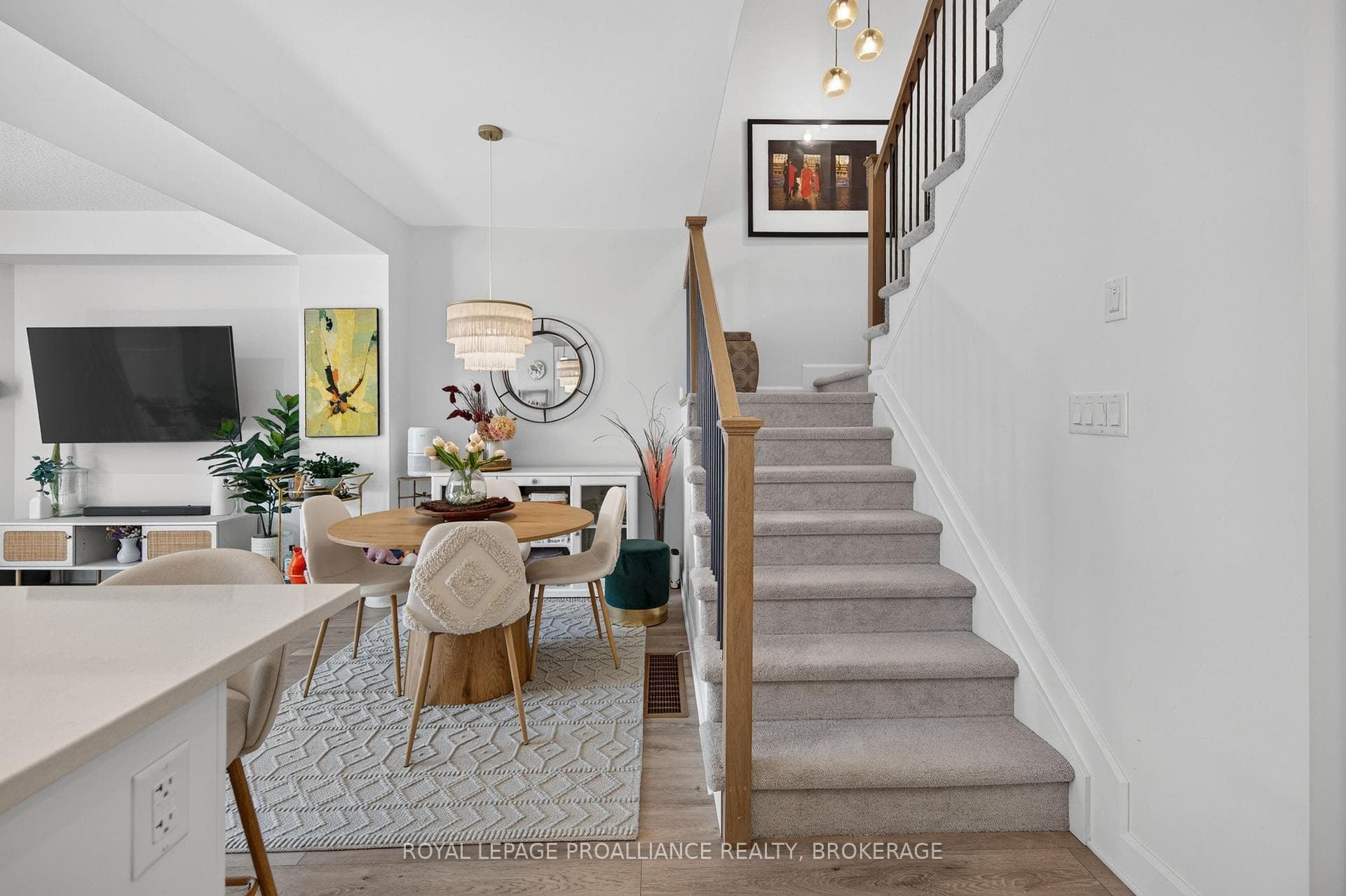 1532 Scarlet Street photo 14