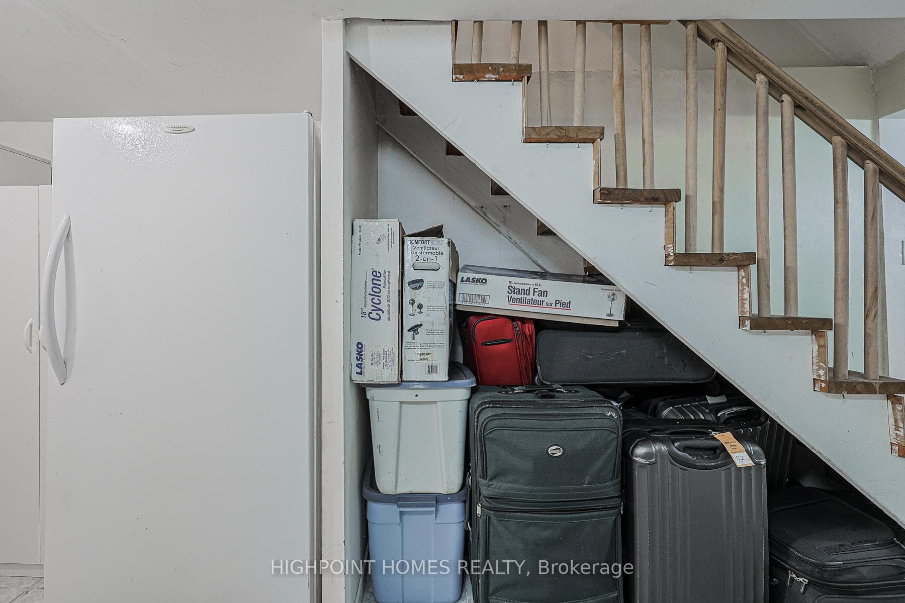 387 Sammon Avenue photo 34