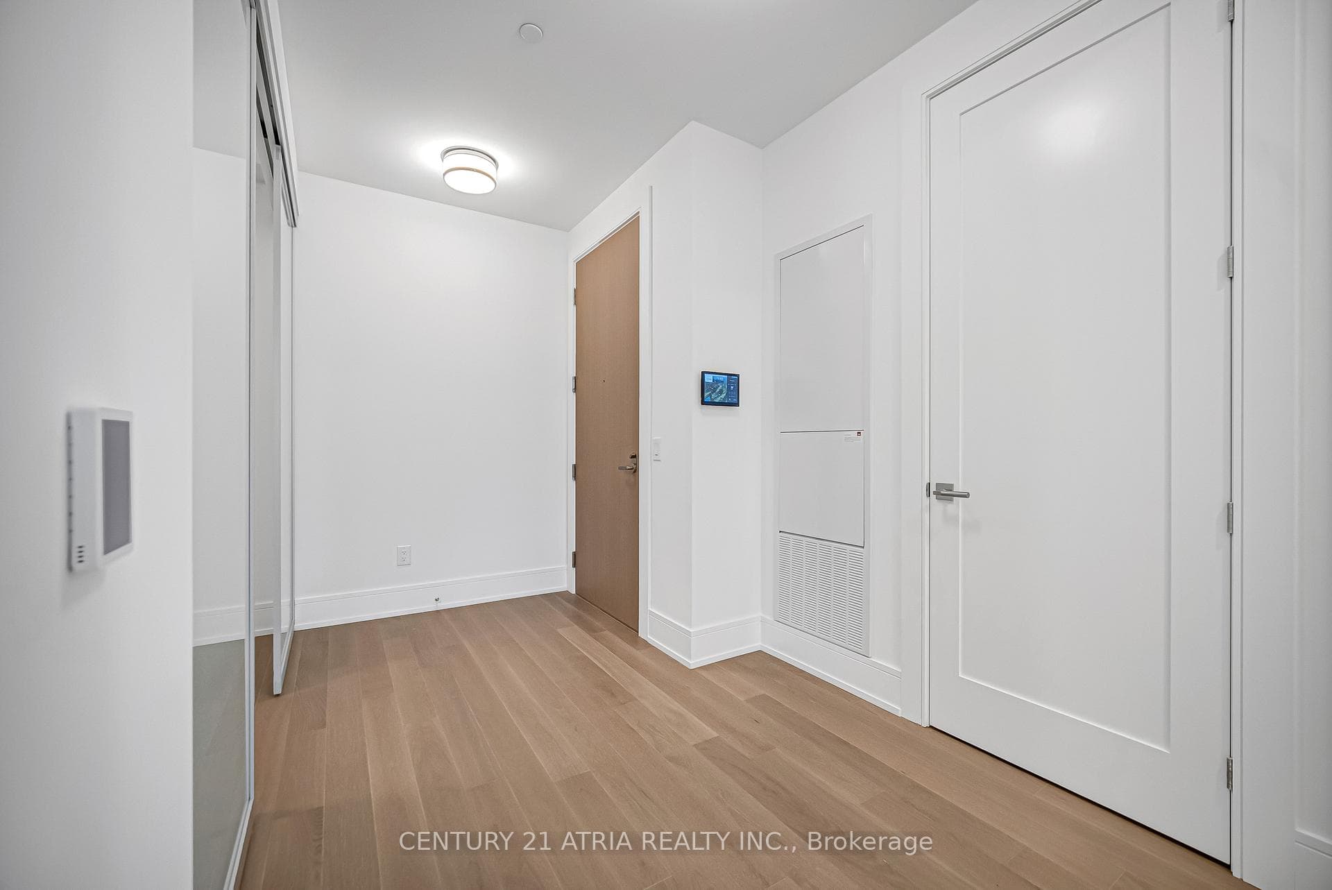 397 Royal Orchard Boulevard Unit 806 photo 3