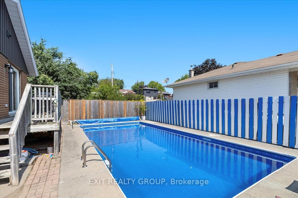 1 O'Neil Crescent photo 25
