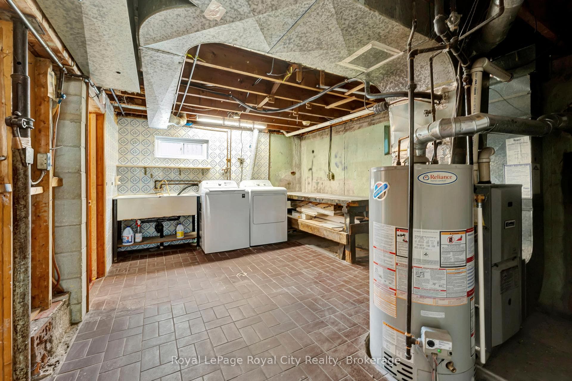 379 East 27th Street photo 20