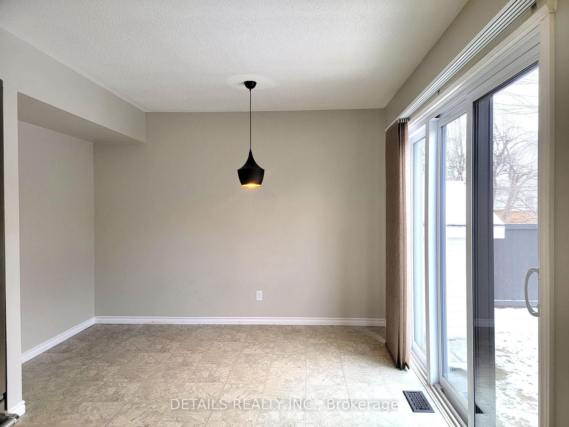 171 WINDHURST Drive photo 10