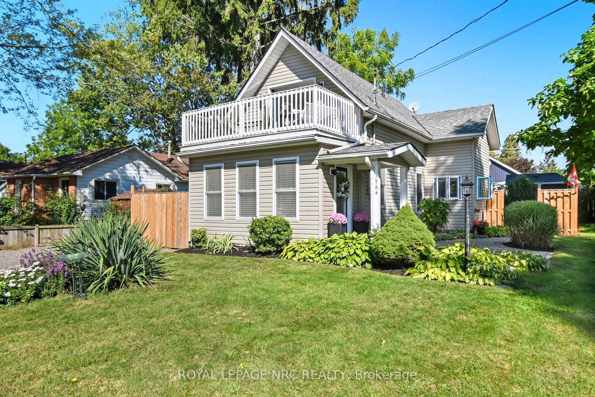 3964 Alexandra Road photo 1
