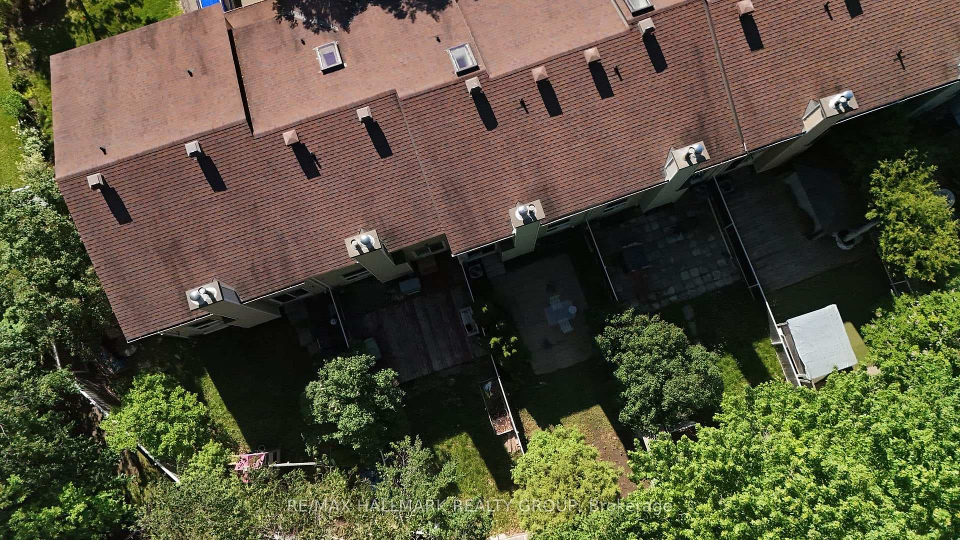 3rd Unit from left, private yard
