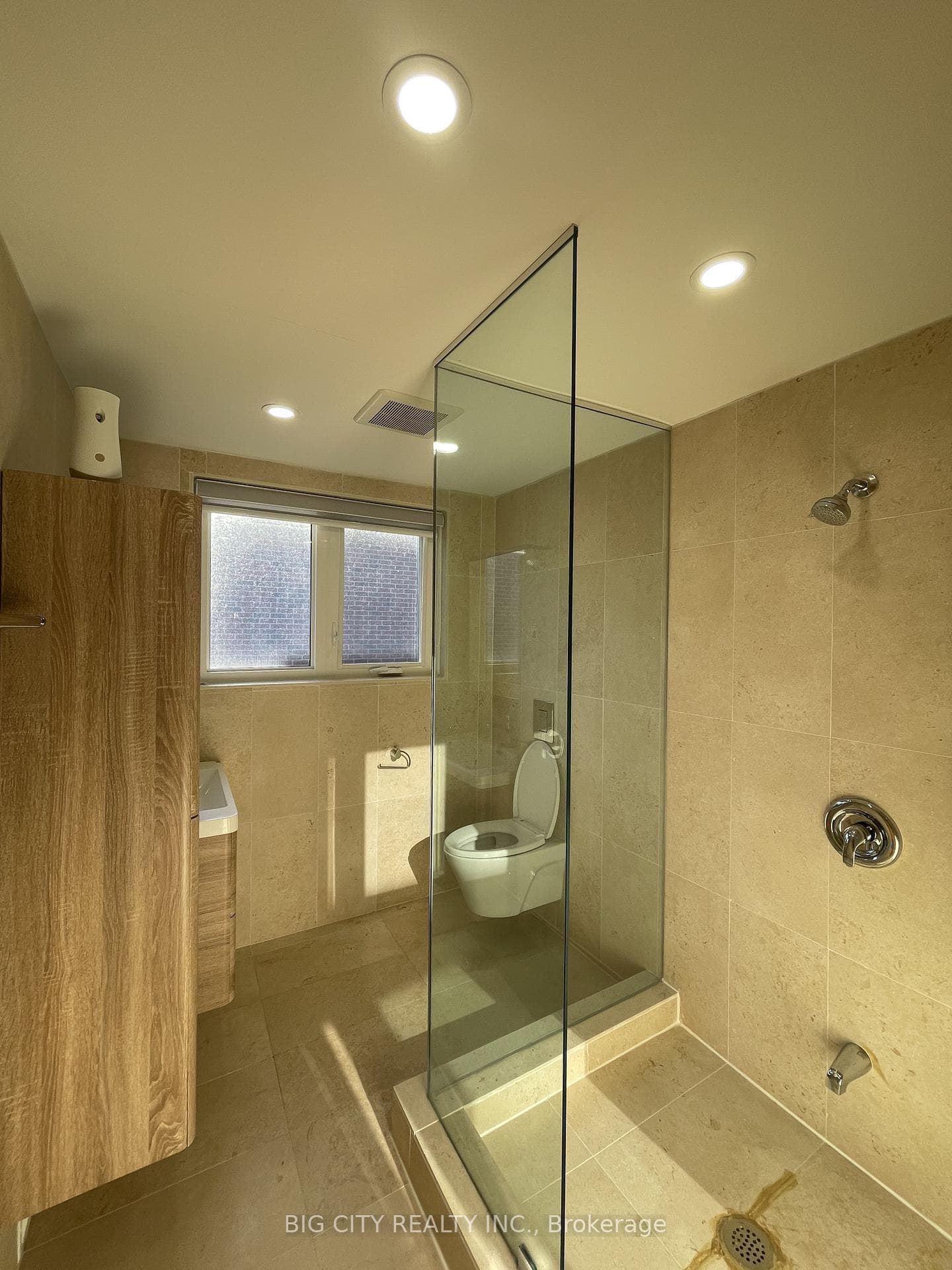 Upstairs Bathroom