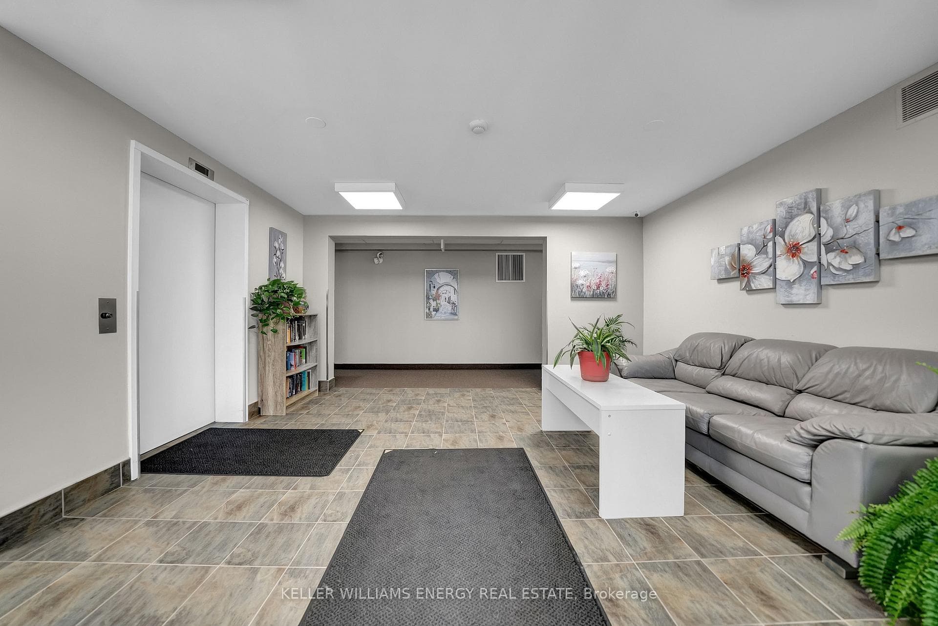 841 Battell Street Unit 208 photo 6