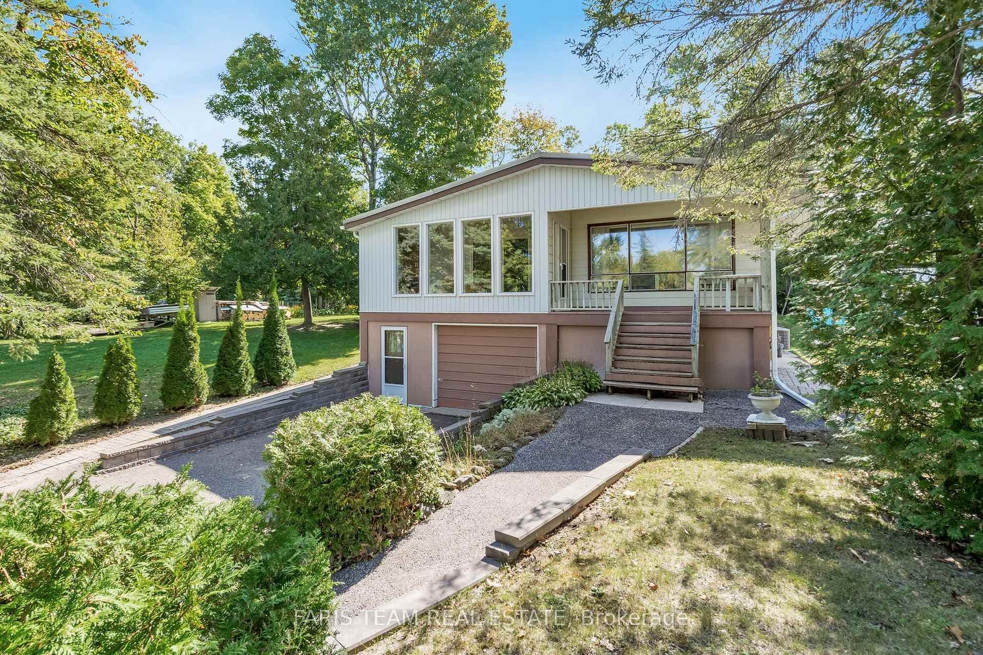 141 Mitchell's Beach Road photo 2