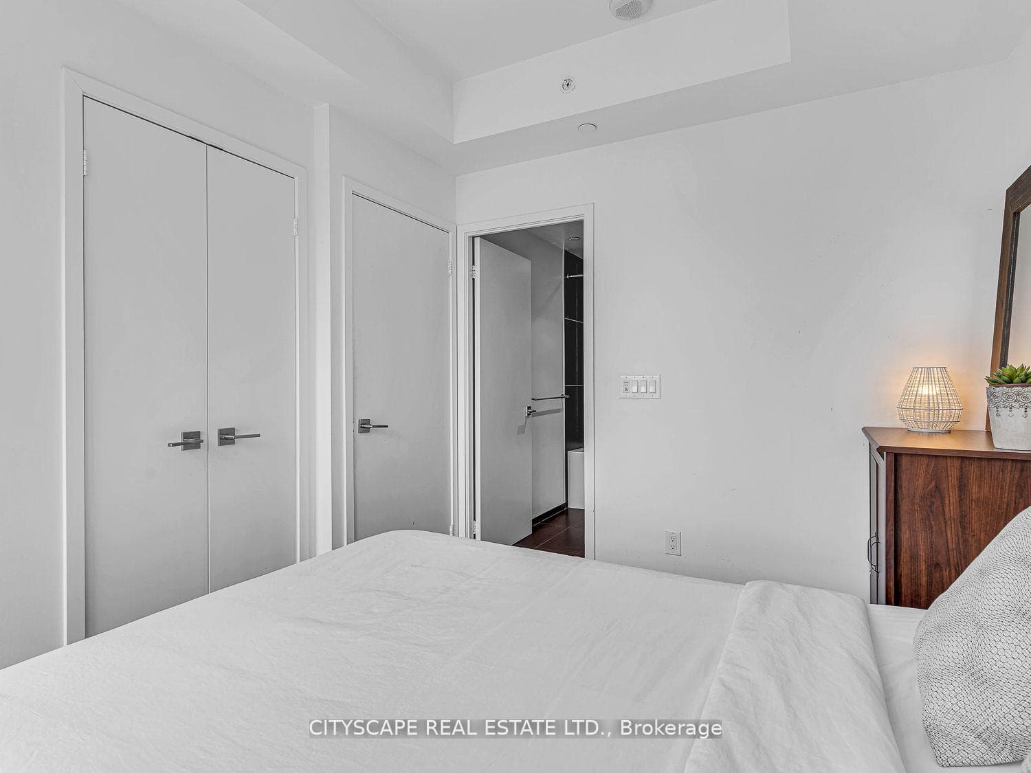 70 Temperance Street Unit 3915 photo 24