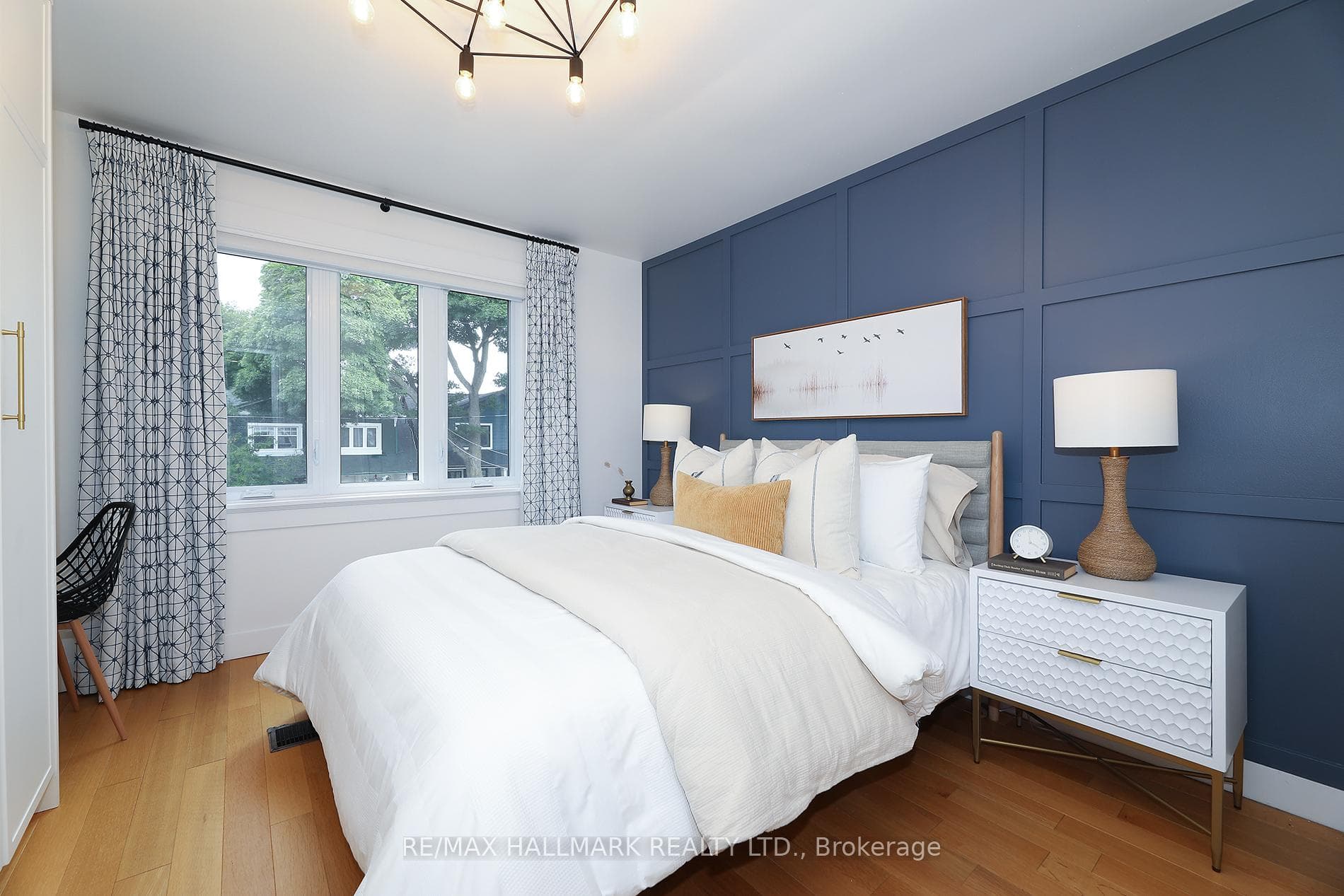 339 Scarborough Road photo 21