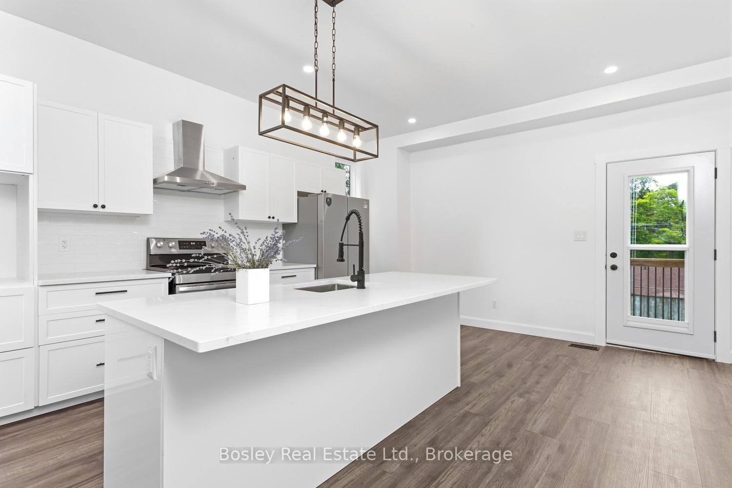 40 Charles Street photo 15