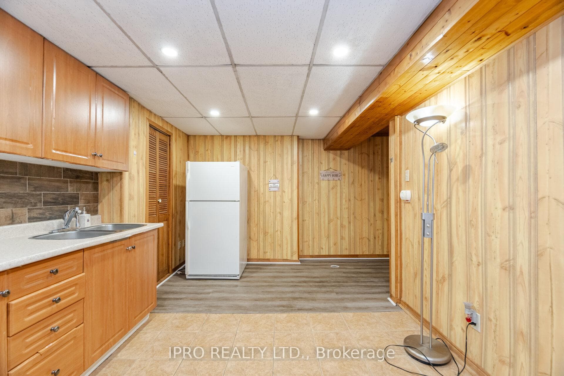 734 Briar Crescent photo 38