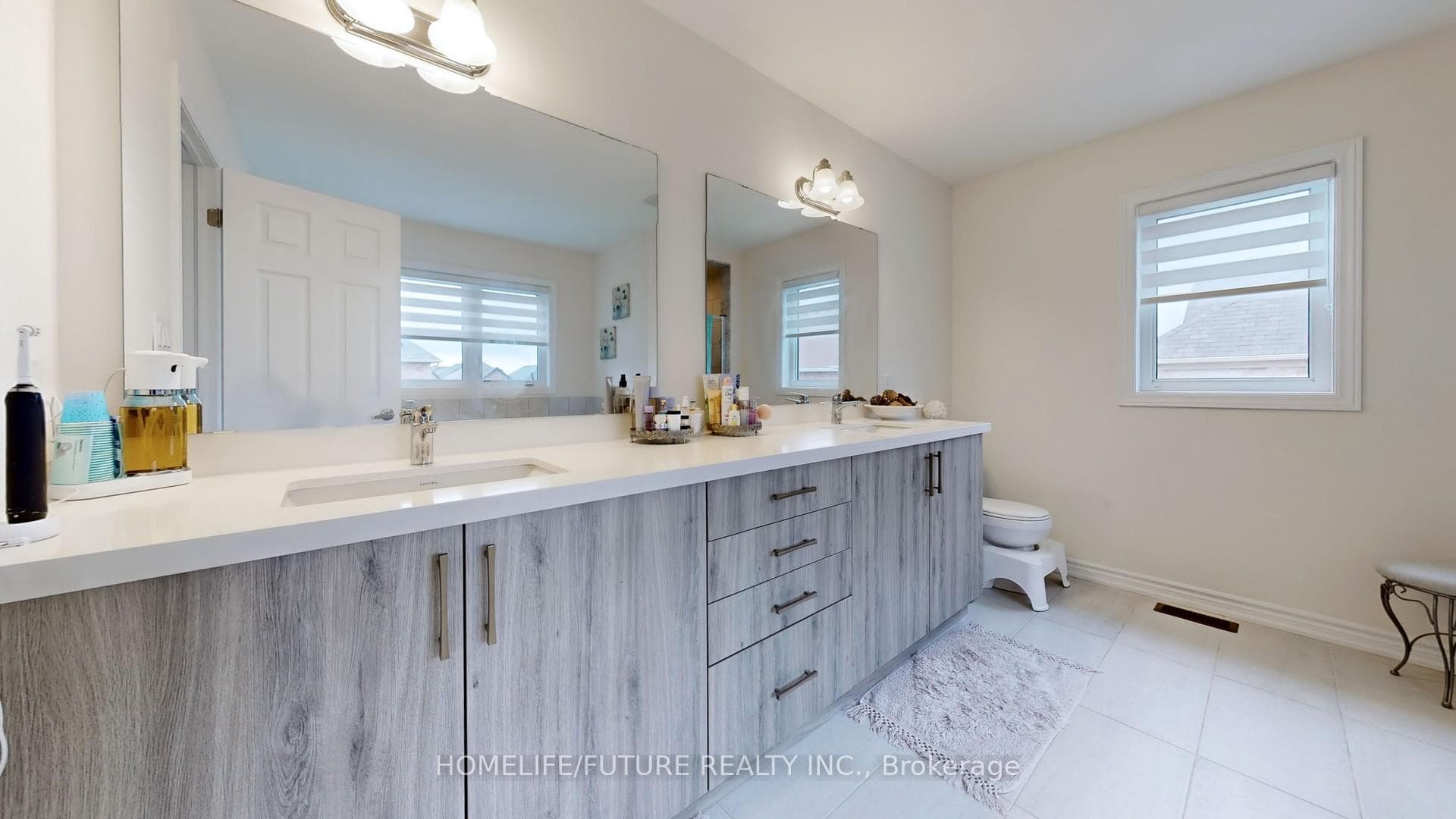 181 Douglas Kemp Crescent photo 30